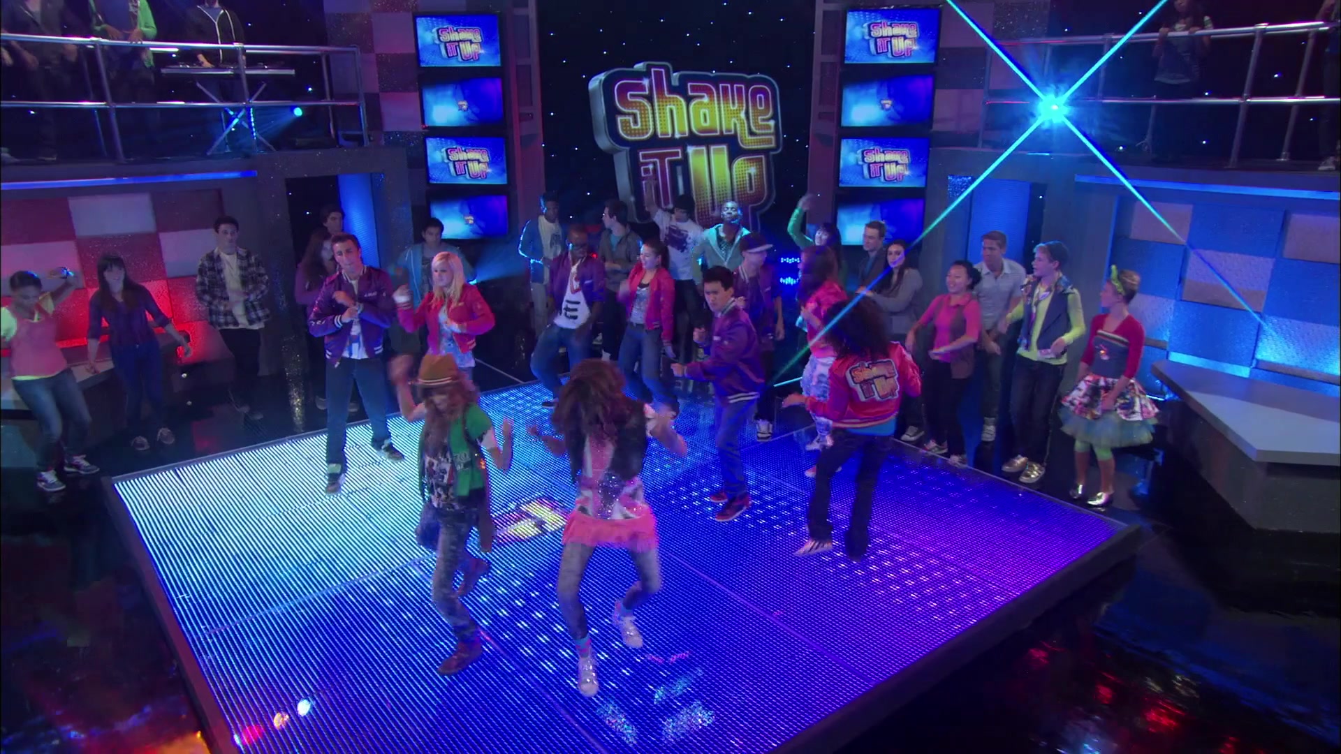 Shake_It_Up_S01E01_1080p_BTD_002739.jpg