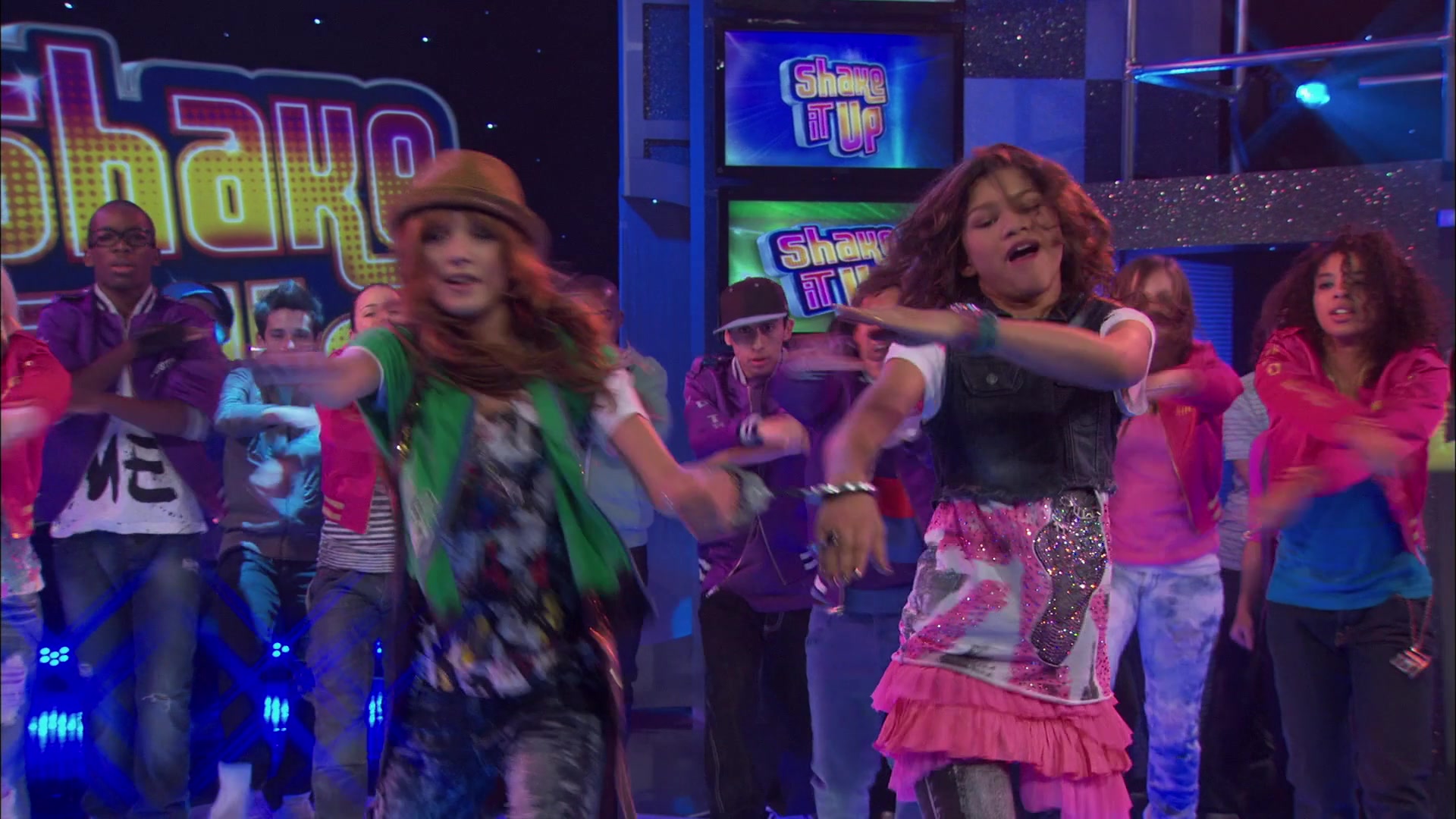Shake_It_Up_S01E01_1080p_BTD_002759.jpg