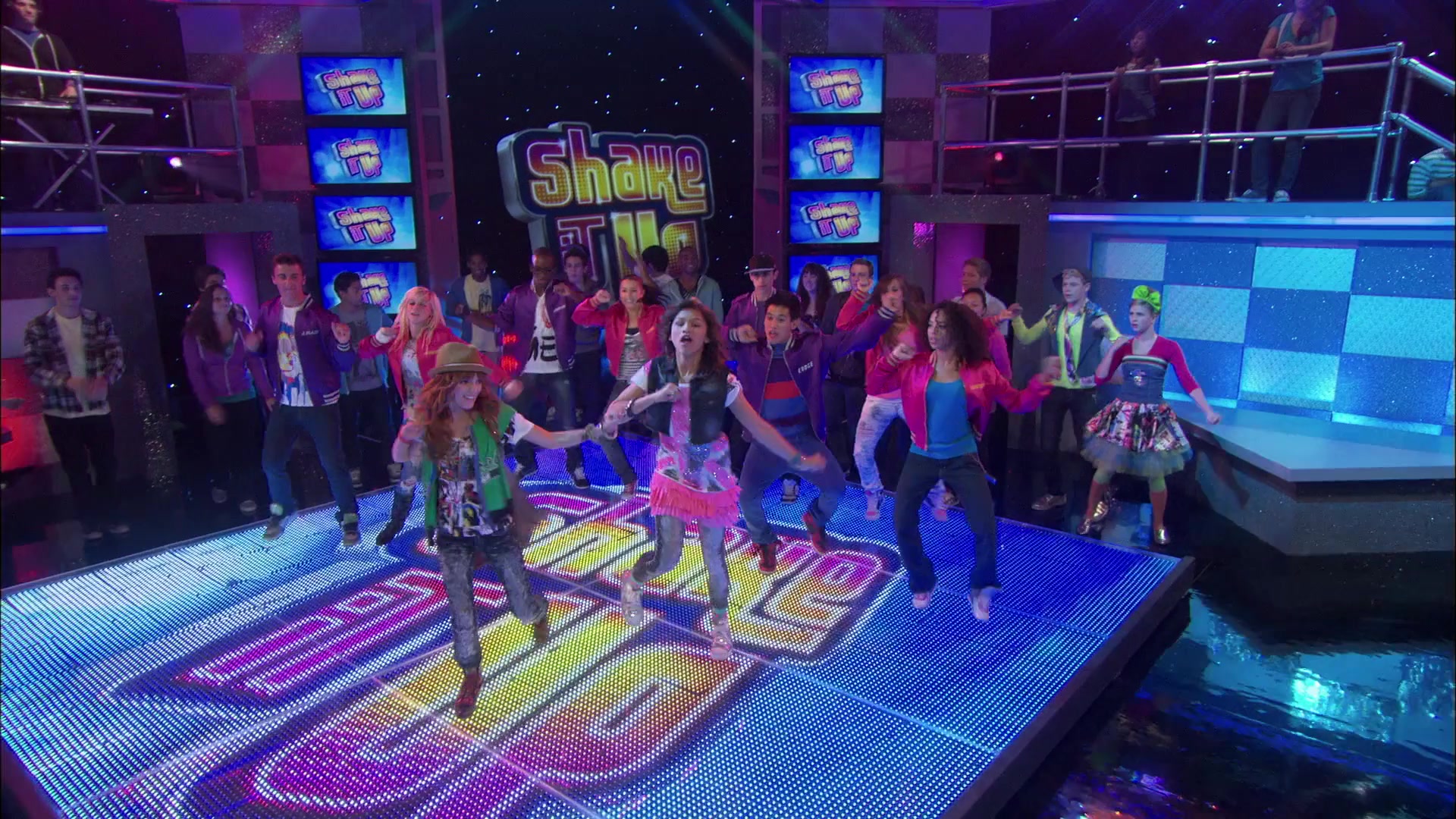 Shake_It_Up_S01E01_1080p_BTD_002775.jpg