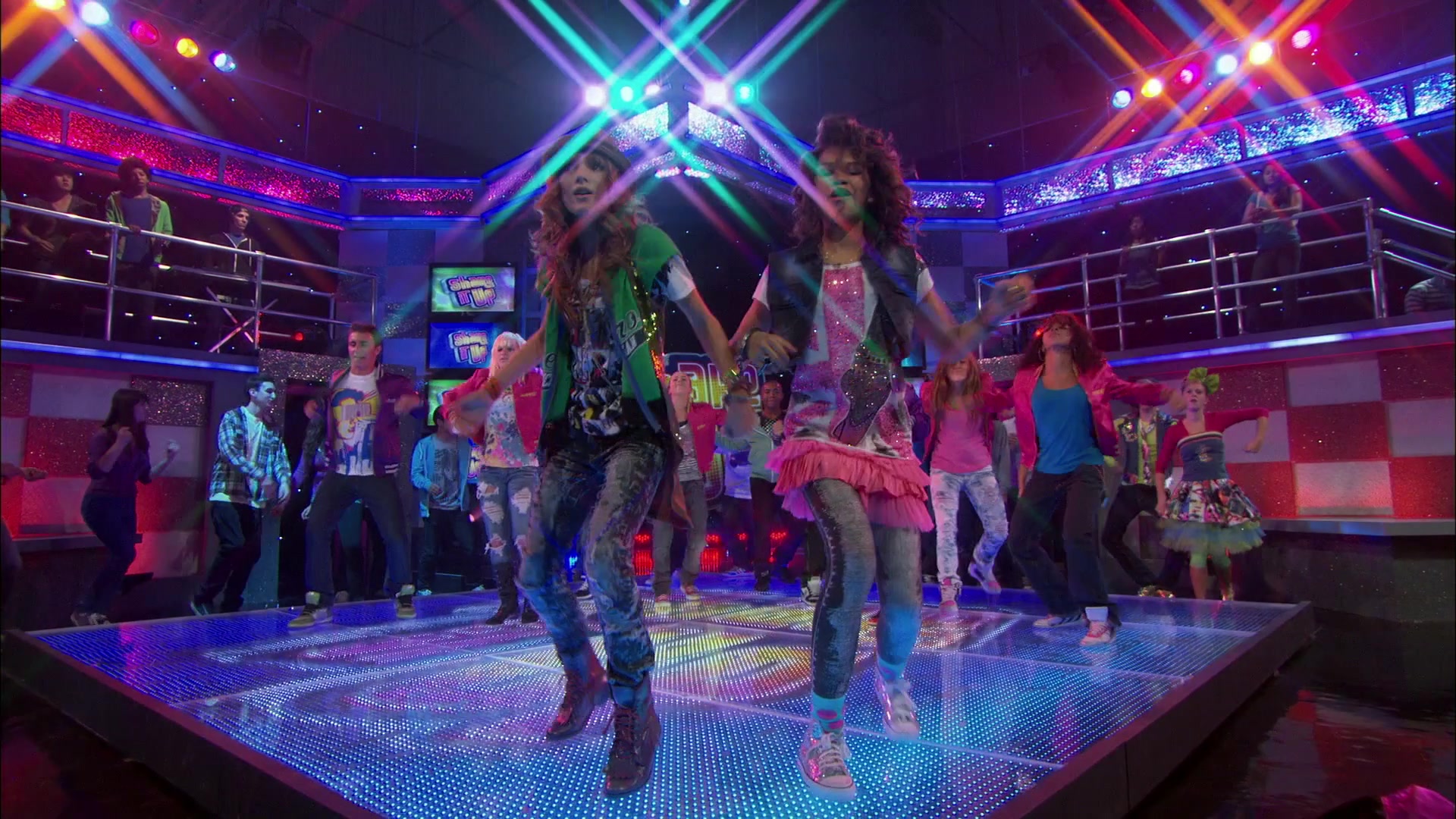 Shake_It_Up_S01E01_1080p_BTD_002833.jpg