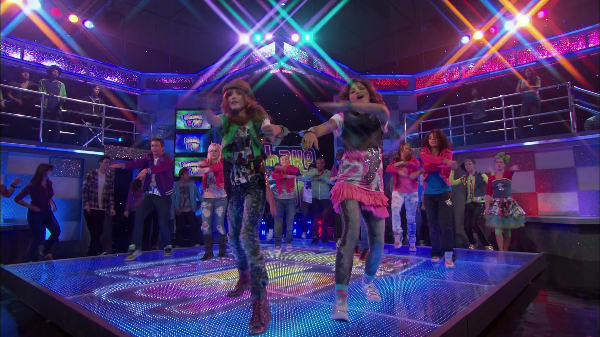 Shake_It_Up_S01E01_1080p_BTD_002834.jpg