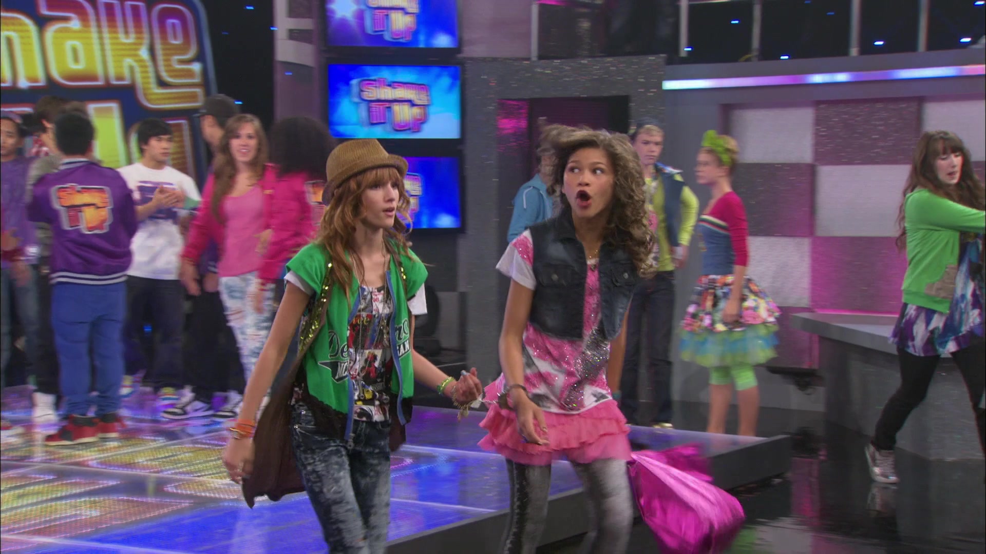 Shake_It_Up_S01E01_1080p_BTD_002893.jpg Shake_It_Up_S01E01_1080p_BTD_002893.jpg