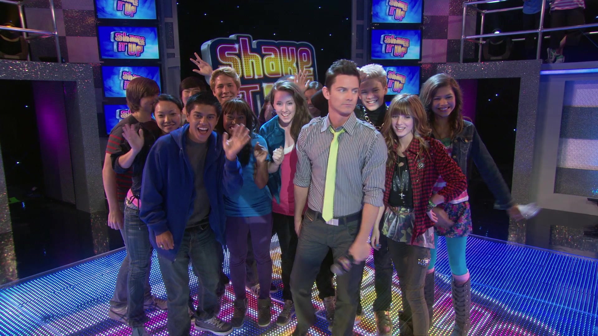 Shake_It_Up_S01E02_1080p_BTD_000038.jpg Shake_It_Up_S01E02_1080p_BTD_000038.jpg