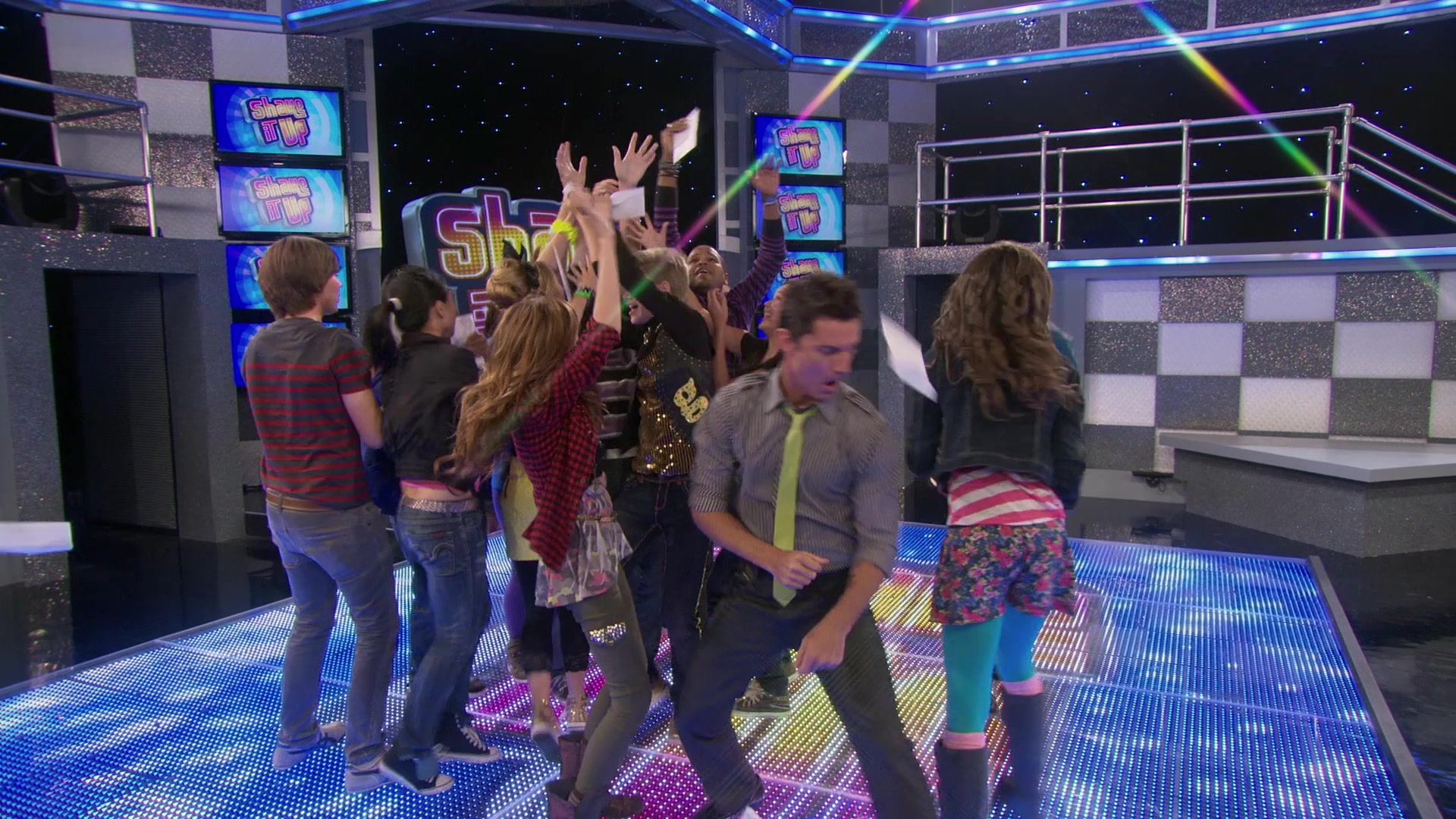 Shake_It_Up_S01E02_1080p_BTD_000086.jpg Shake_It_Up_S01E02_1080p_BTD_000086.jpg