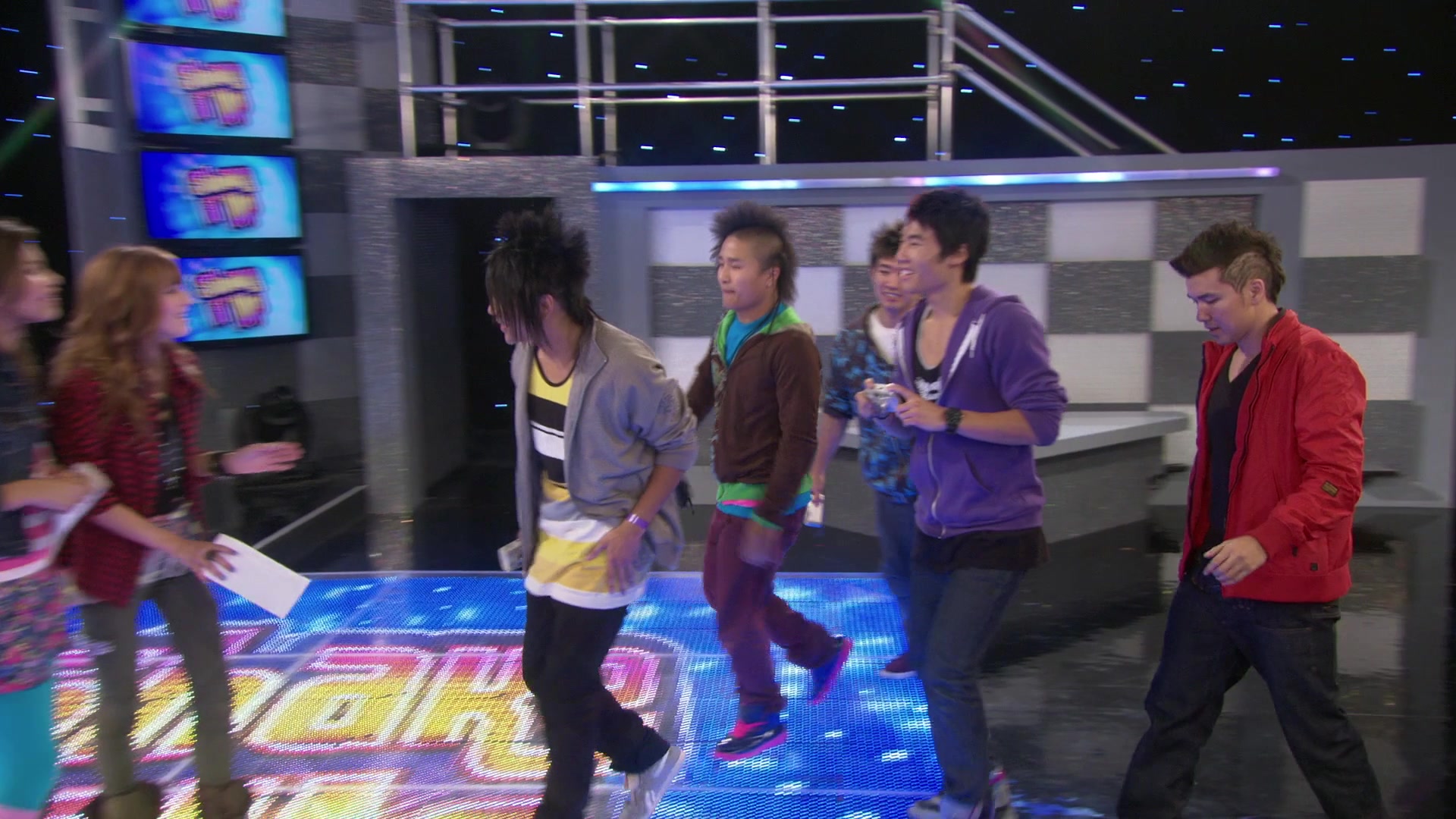 Shake_It_Up_S01E02_1080p_BTD_000170.jpg Shake_It_Up_S01E02_1080p_BTD_000170.jpg