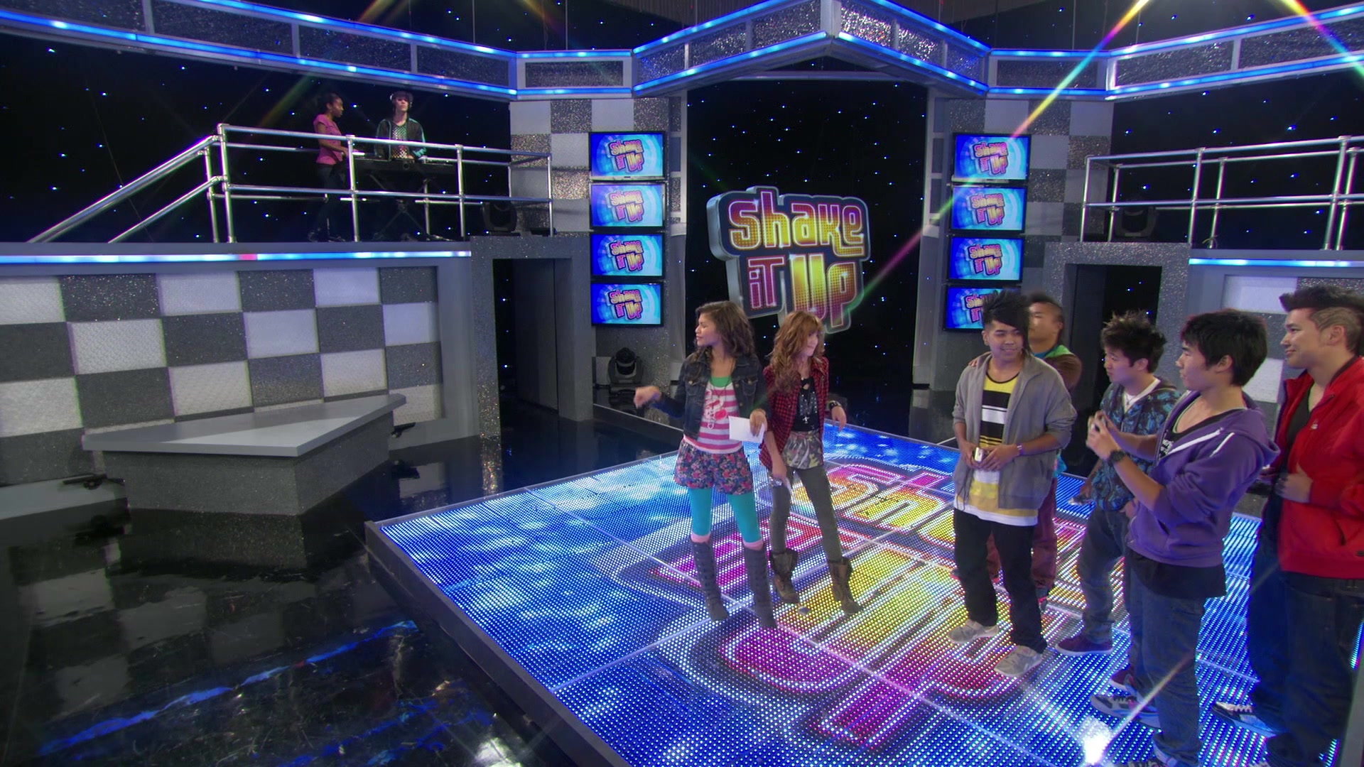 Shake_It_Up_S01E02_1080p_BTD_000232.jpg