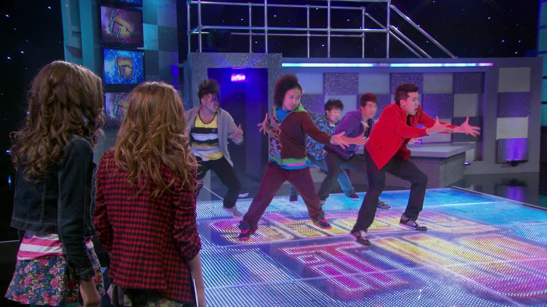 Shake_It_Up_S01E02_1080p_BTD_000328.jpg