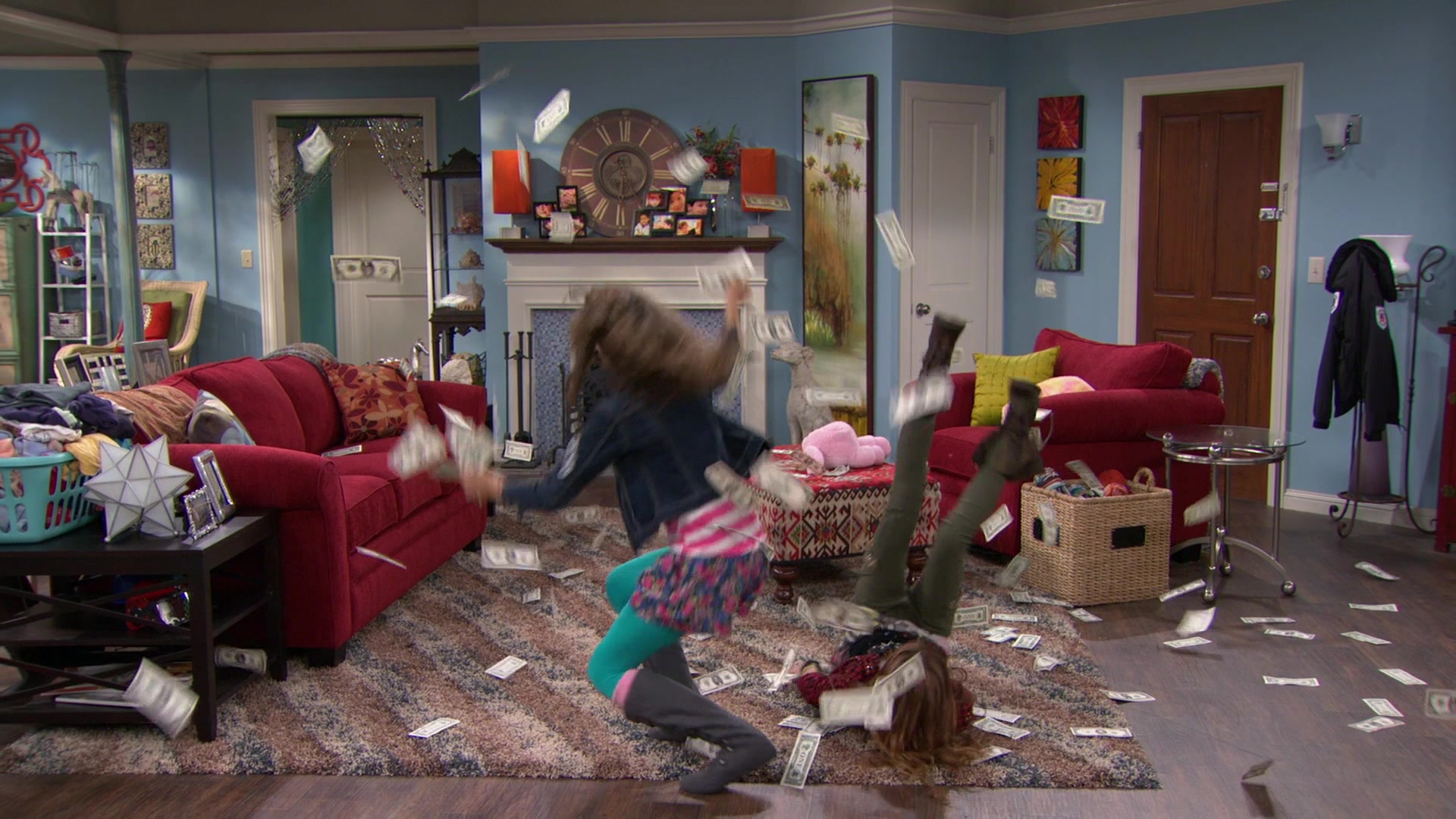 Shake_It_Up_S01E02_1080p_BTD_000560.jpg Shake_It_Up_S01E02_1080p_BTD_000560.jpg