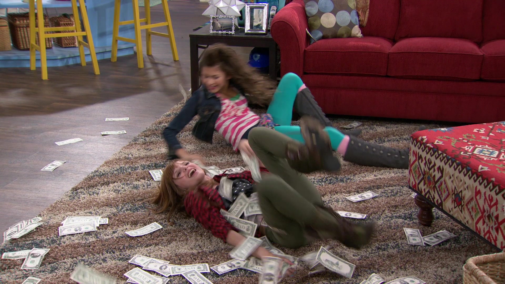 Shake_It_Up_S01E02_1080p_BTD_000575.jpg Shake_It_Up_S01E02_1080p_BTD_000575.jpg