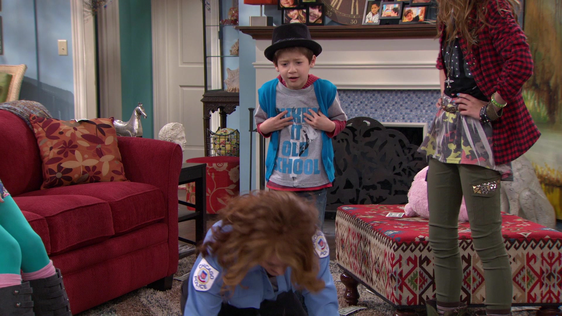 Shake_It_Up_S01E02_1080p_BTD_000640.jpg