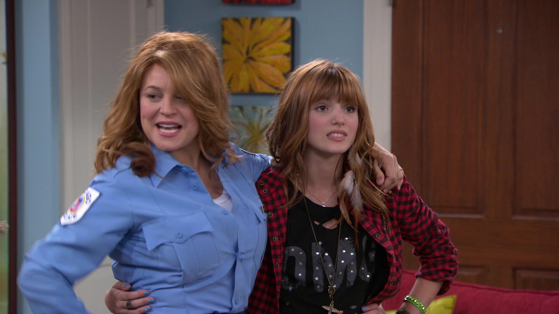 Shake_It_Up_S01E02_1080p_BTD_000674.jpg