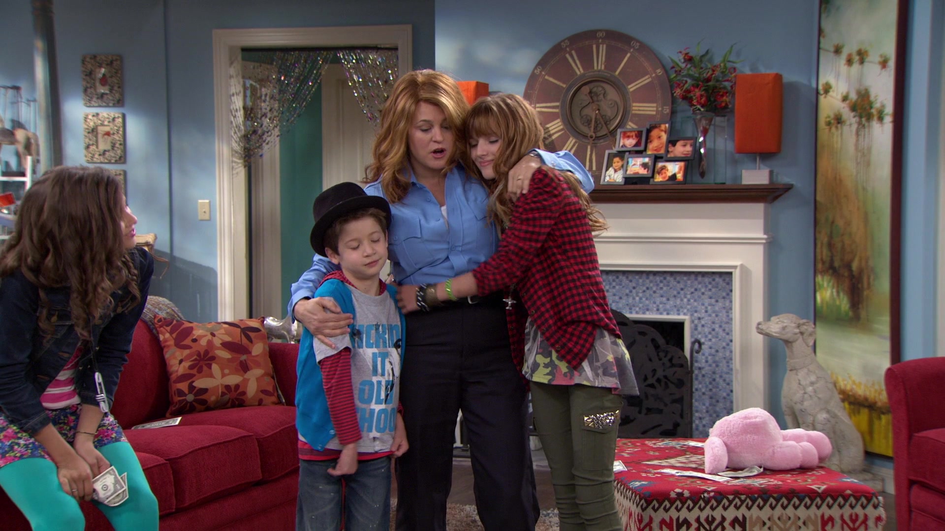 Shake_It_Up_S01E02_1080p_BTD_000689.jpg Shake_It_Up_S01E02_1080p_BTD_000689.jpg