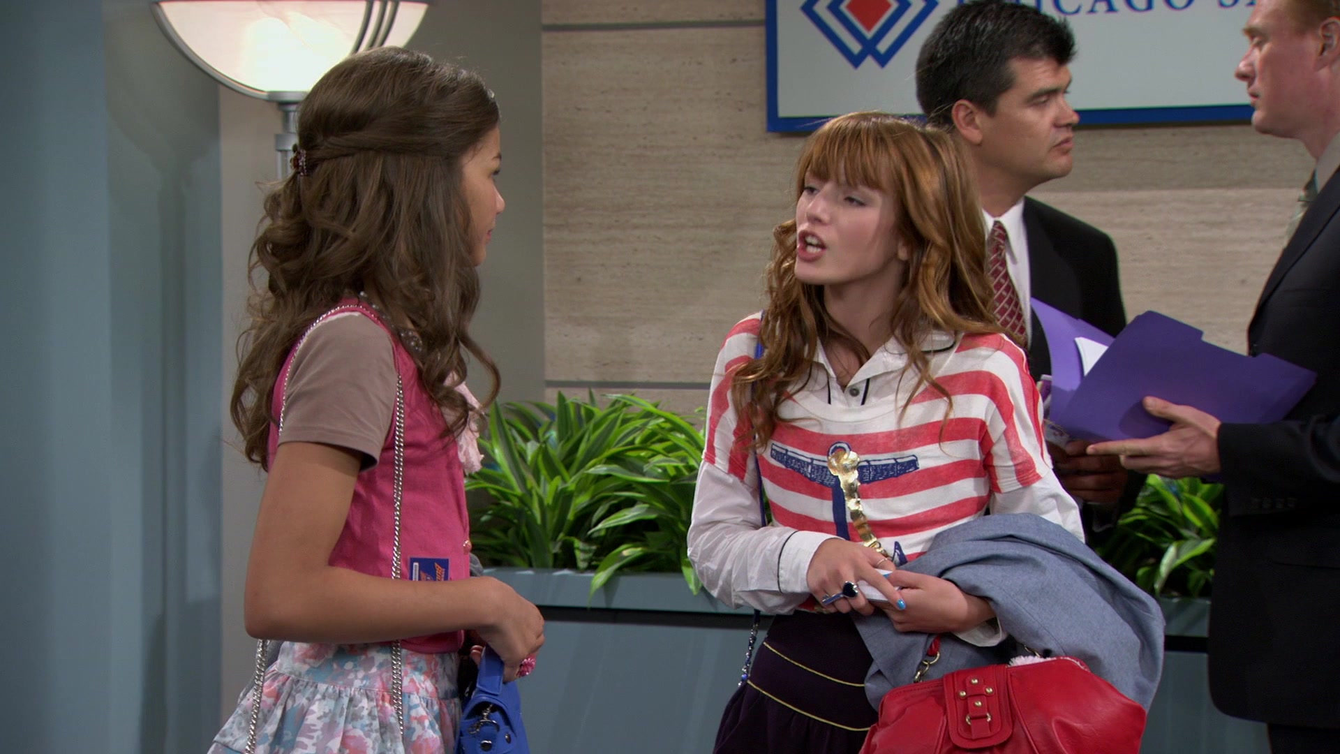 Shake_It_Up_S01E02_1080p_BTD_000784.jpg