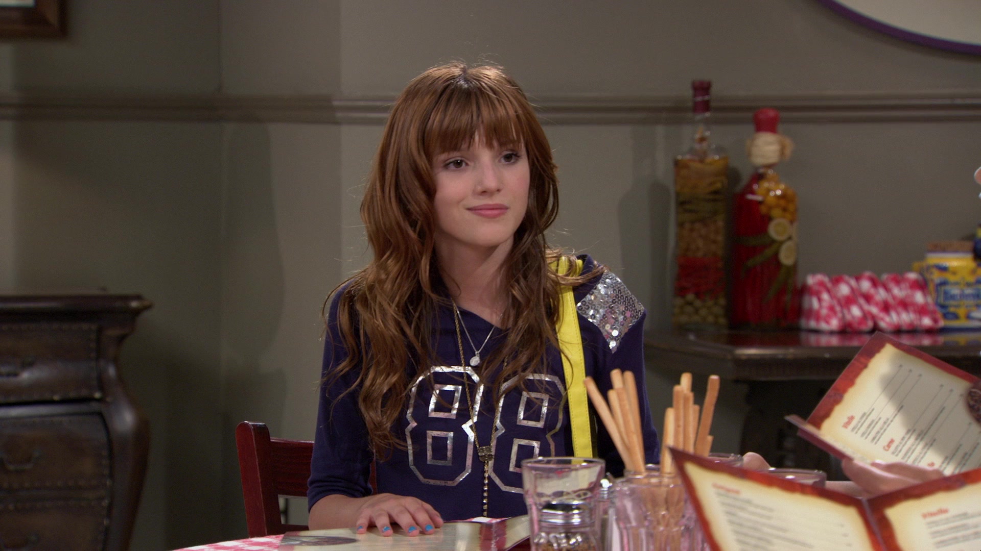 Shake_It_Up_S01E02_1080p_BTD_001352.jpg