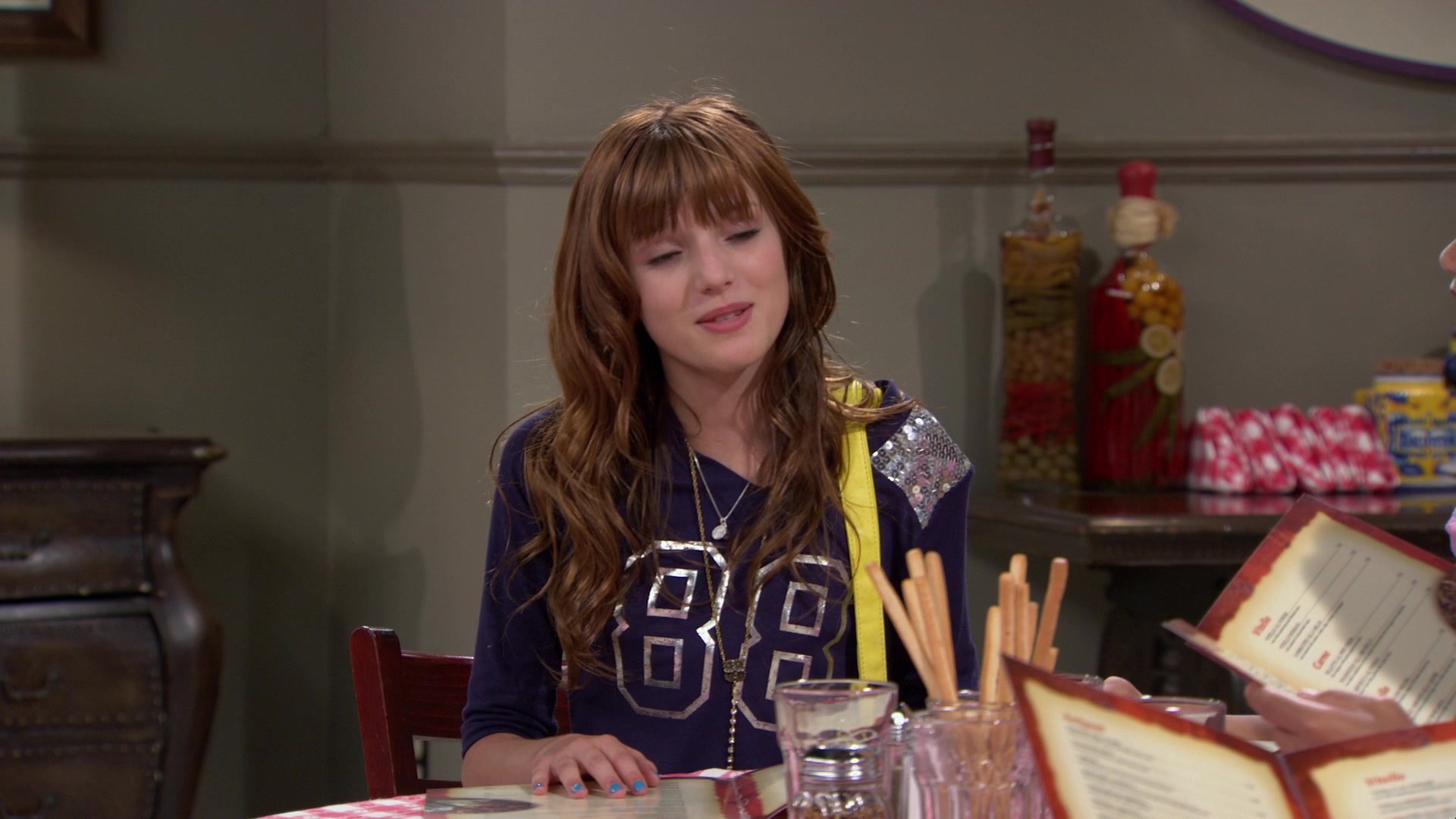 Shake_It_Up_S01E02_1080p_BTD_001358.jpg