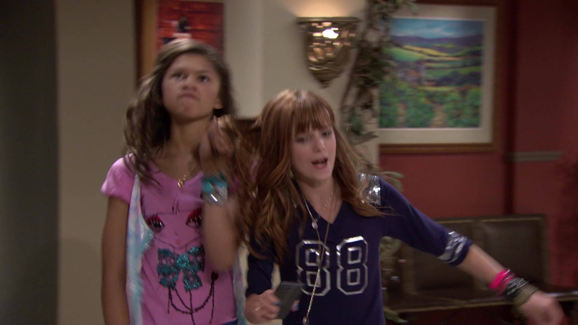 Shake_It_Up_S01E02_1080p_BTD_002074.jpg