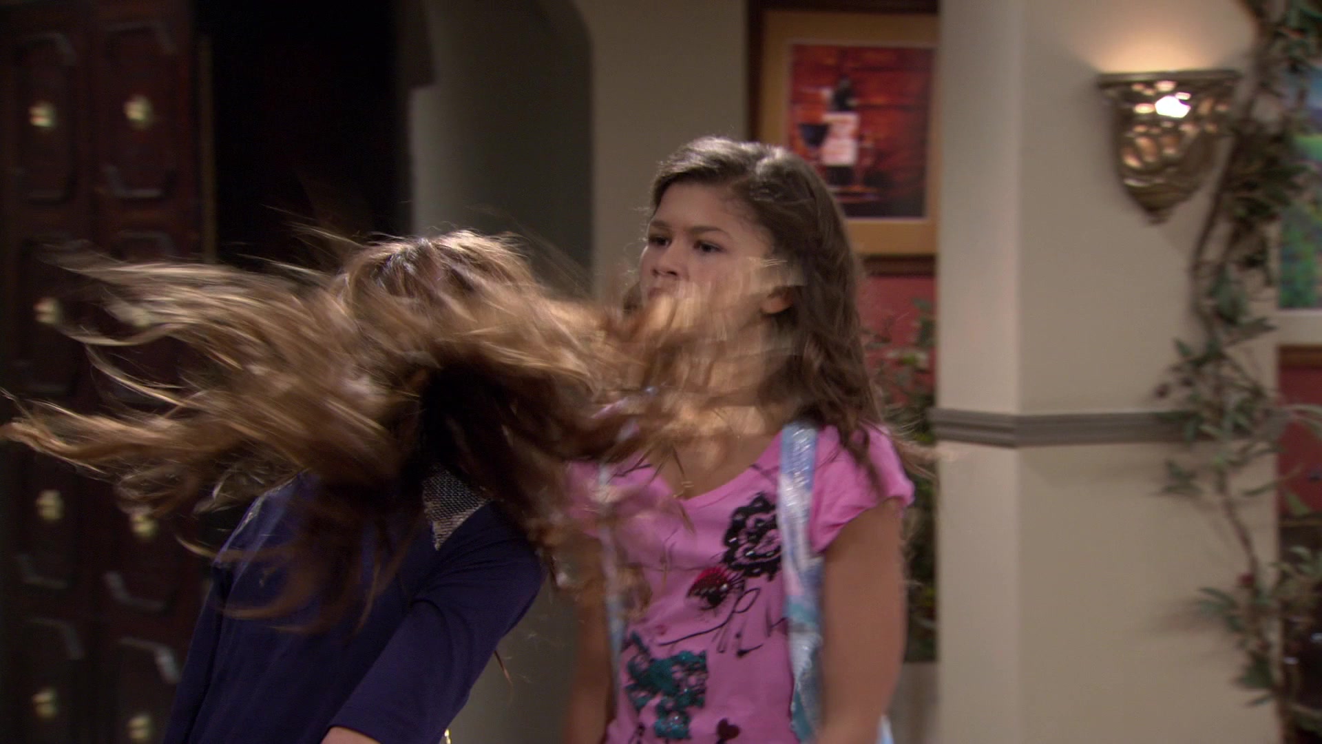 Shake_It_Up_S01E02_1080p_BTD_002076.jpg