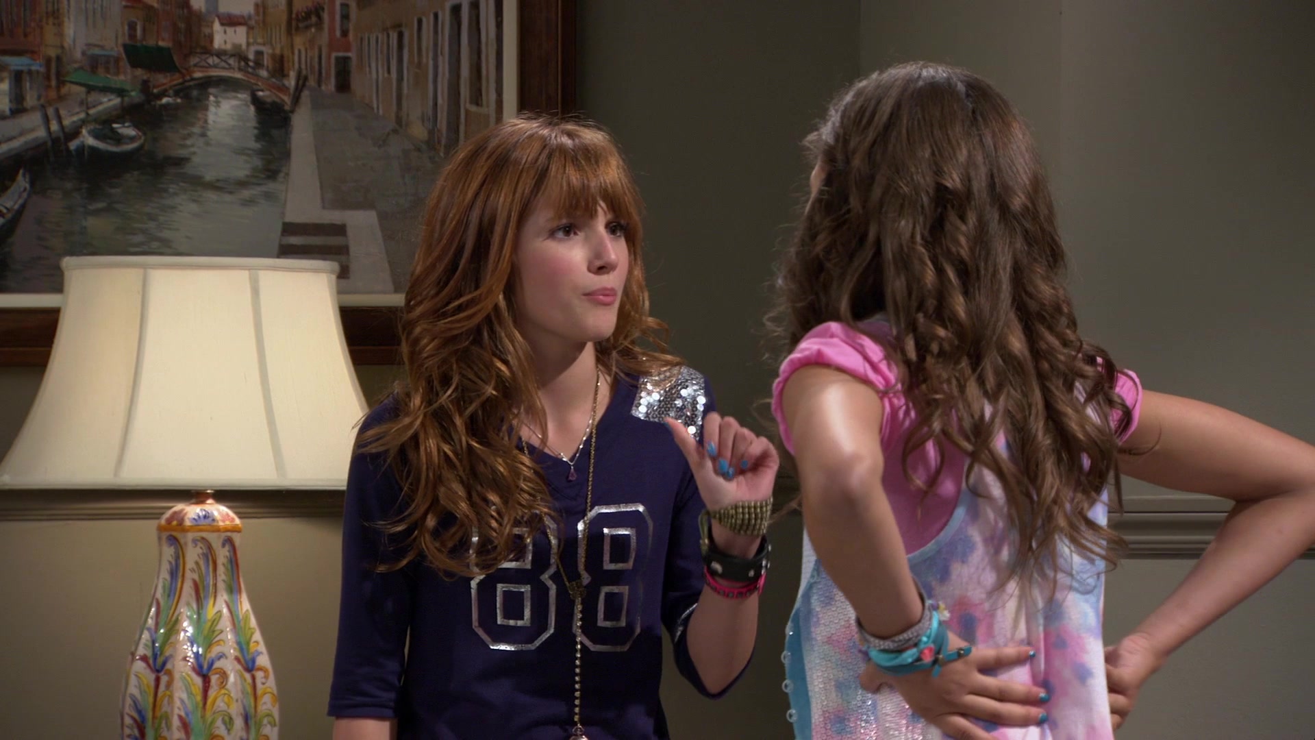 Shake_It_Up_S01E02_1080p_BTD_002110.jpg