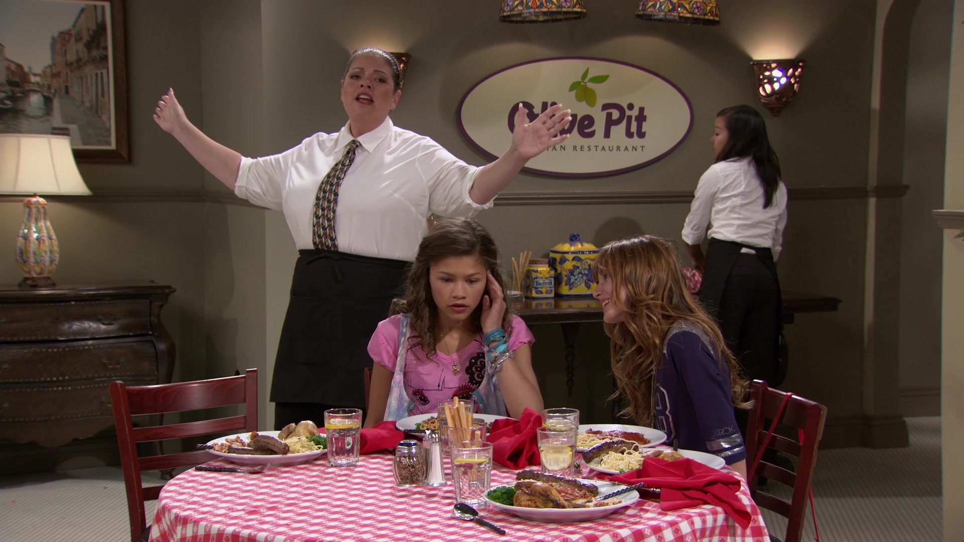 Shake_It_Up_S01E02_1080p_BTD_002291.jpg Shake_It_Up_S01E02_1080p_BTD_002291.jpg
