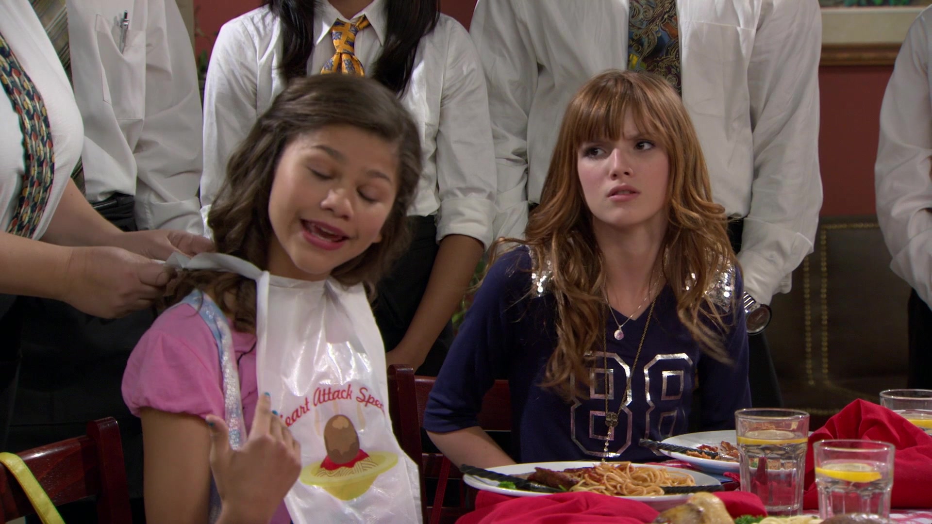 Shake_It_Up_S01E02_1080p_BTD_002318.jpg