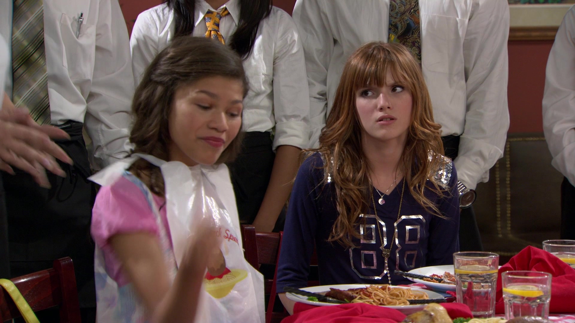 Shake_It_Up_S01E02_1080p_BTD_002321.jpg