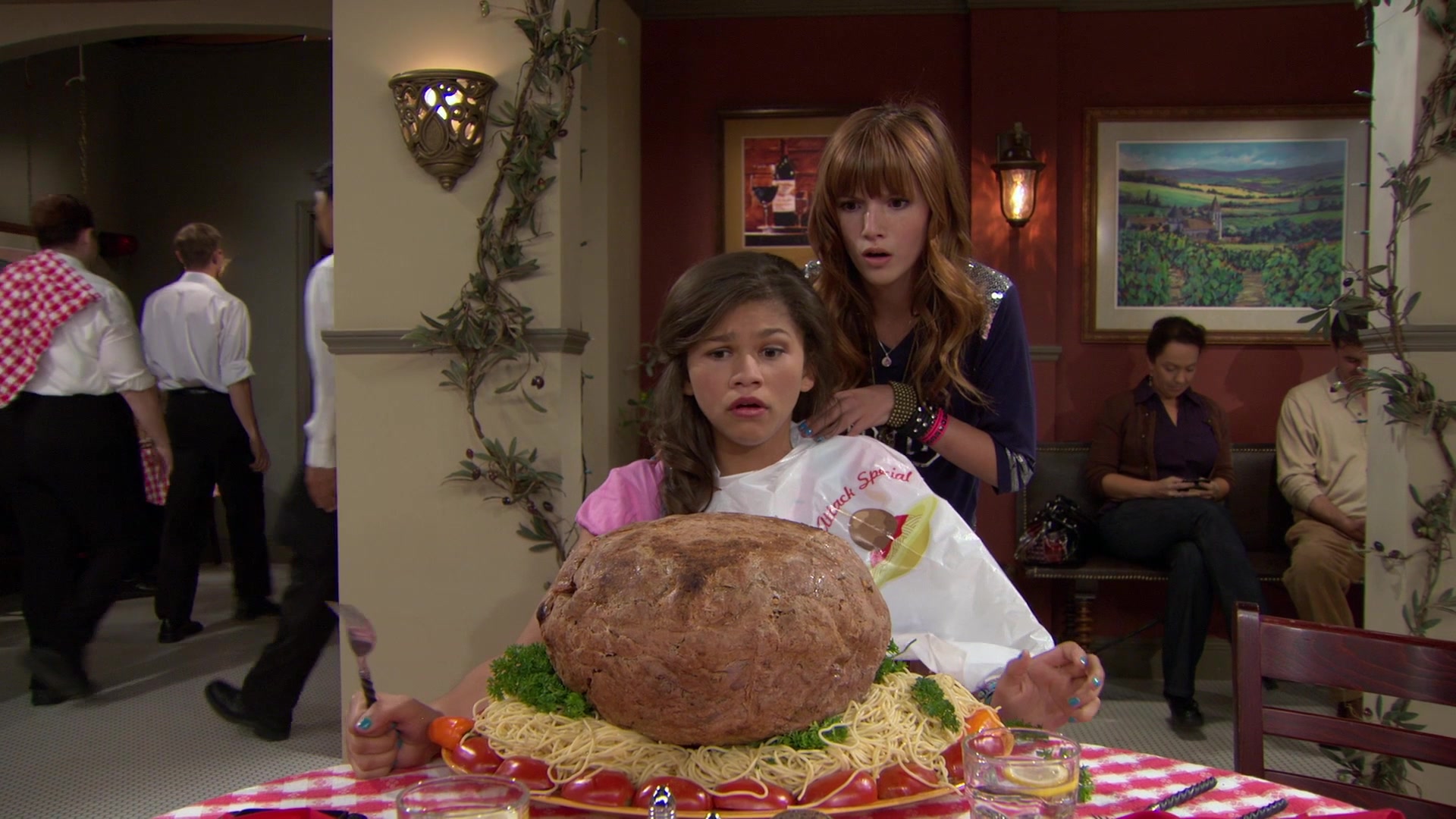 Shake_It_Up_S01E02_1080p_BTD_002384.jpg