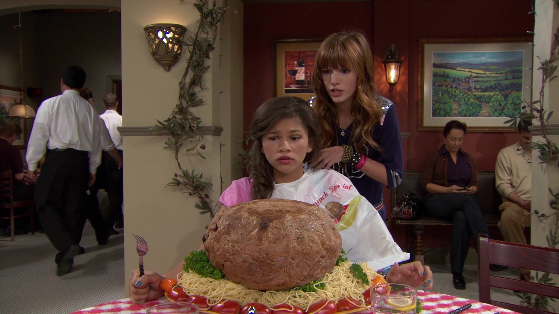 Shake_It_Up_S01E02_1080p_BTD_002386.jpg