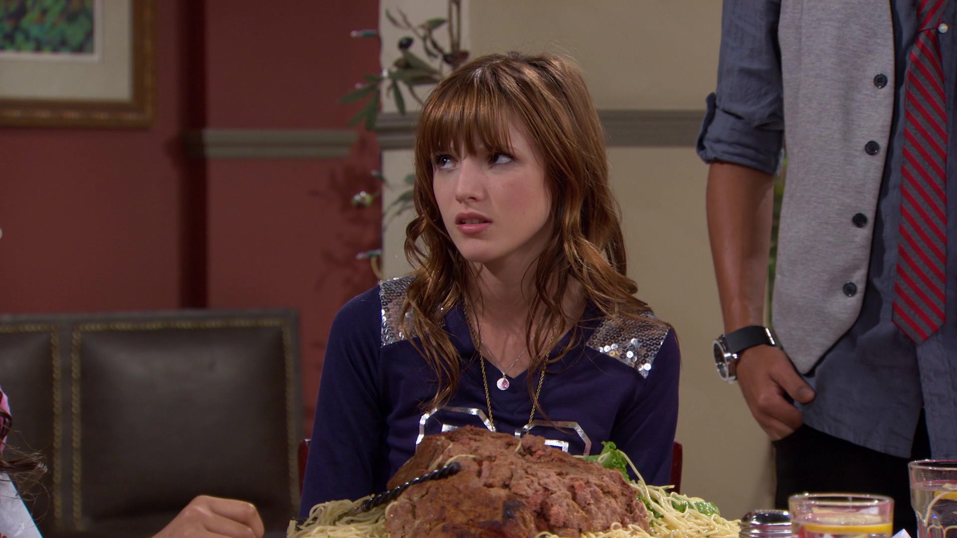Shake_It_Up_S01E02_1080p_BTD_002742.jpg Shake_It_Up_S01E02_1080p_BTD_002742.jpg