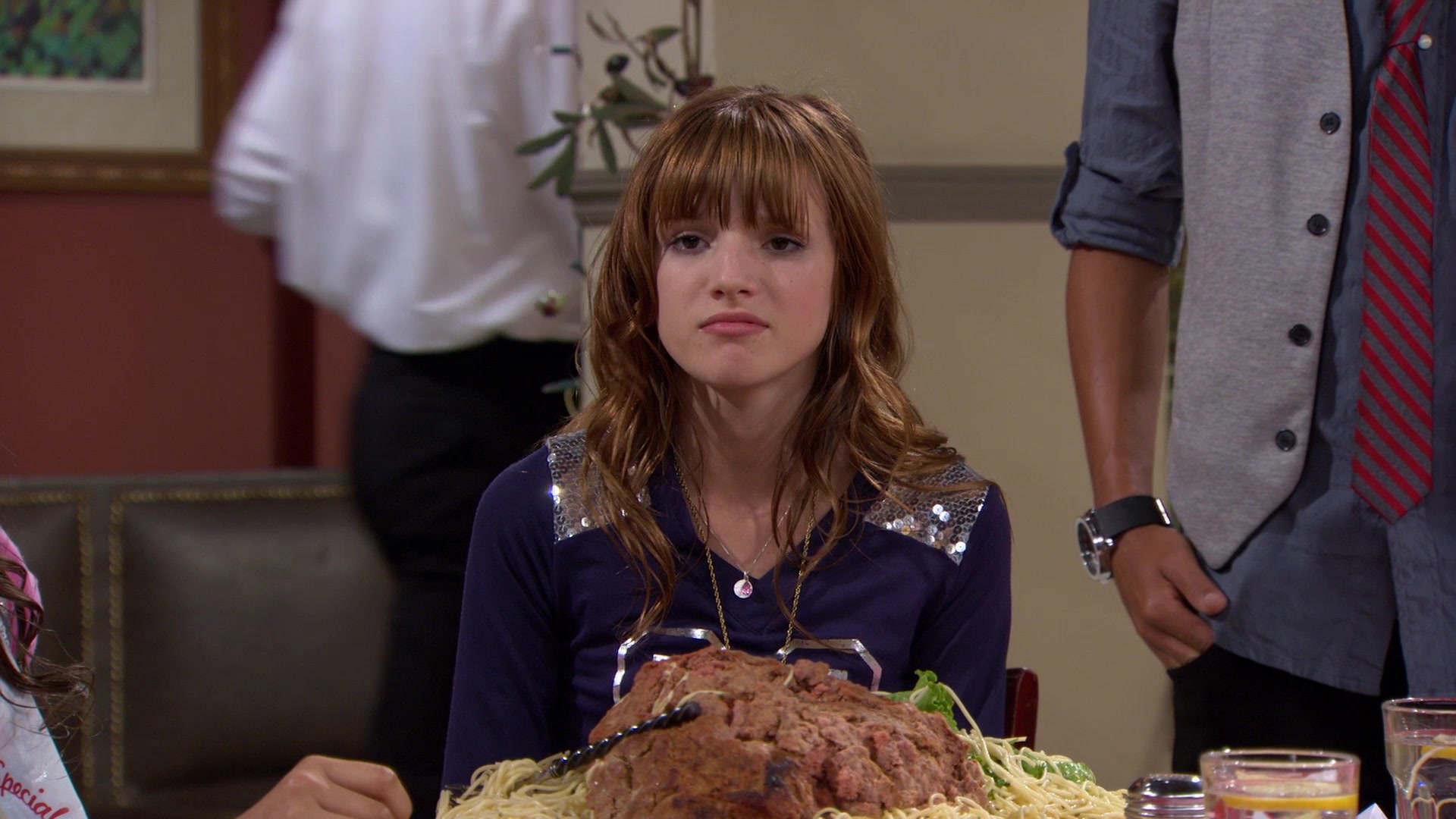 Shake_It_Up_S01E02_1080p_BTD_002754.jpg