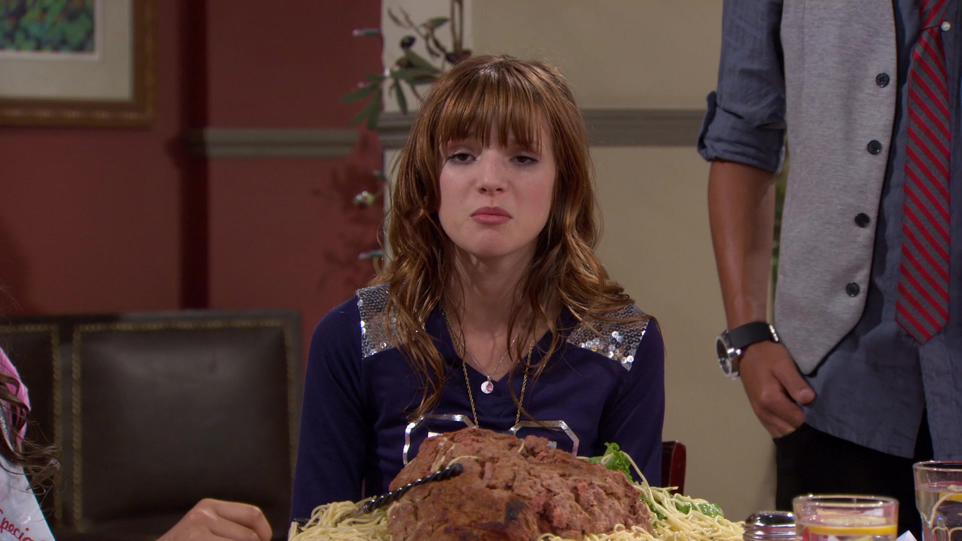 Shake_It_Up_S01E02_1080p_BTD_002755.jpg Shake_It_Up_S01E02_1080p_BTD_002755.jpg