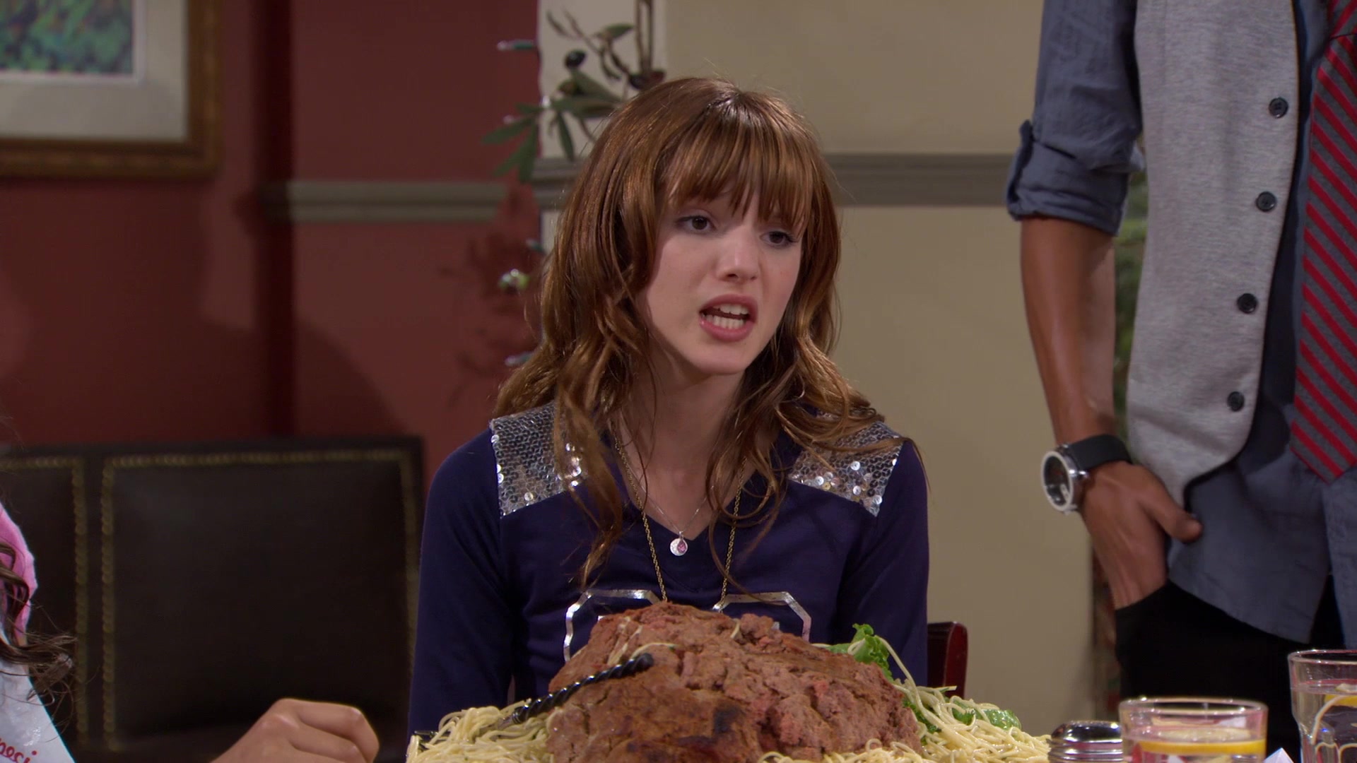 Shake_It_Up_S01E02_1080p_BTD_002756.jpg Shake_It_Up_S01E02_1080p_BTD_002756.jpg