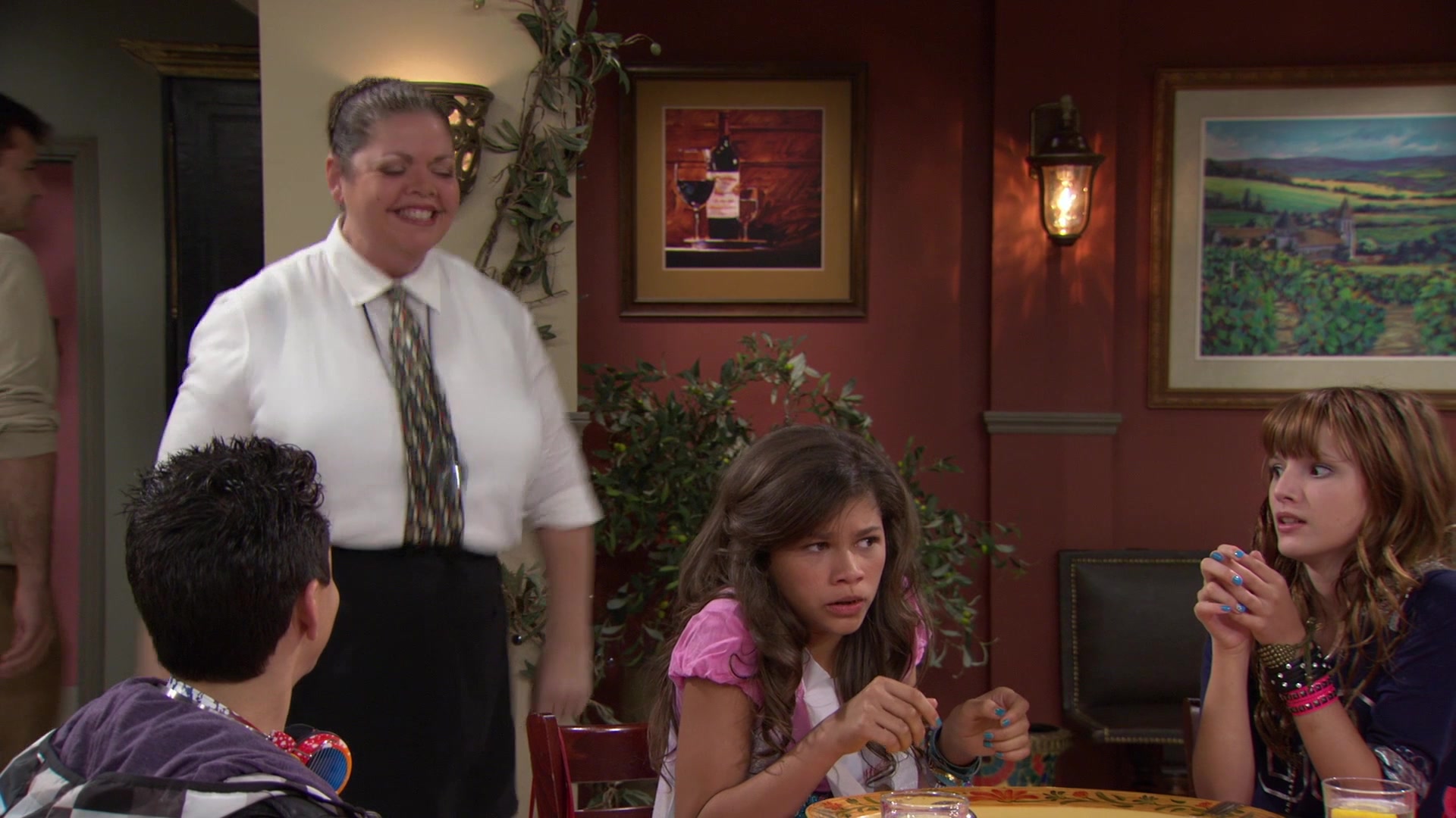 Shake_It_Up_S01E02_1080p_BTD_002845.jpg