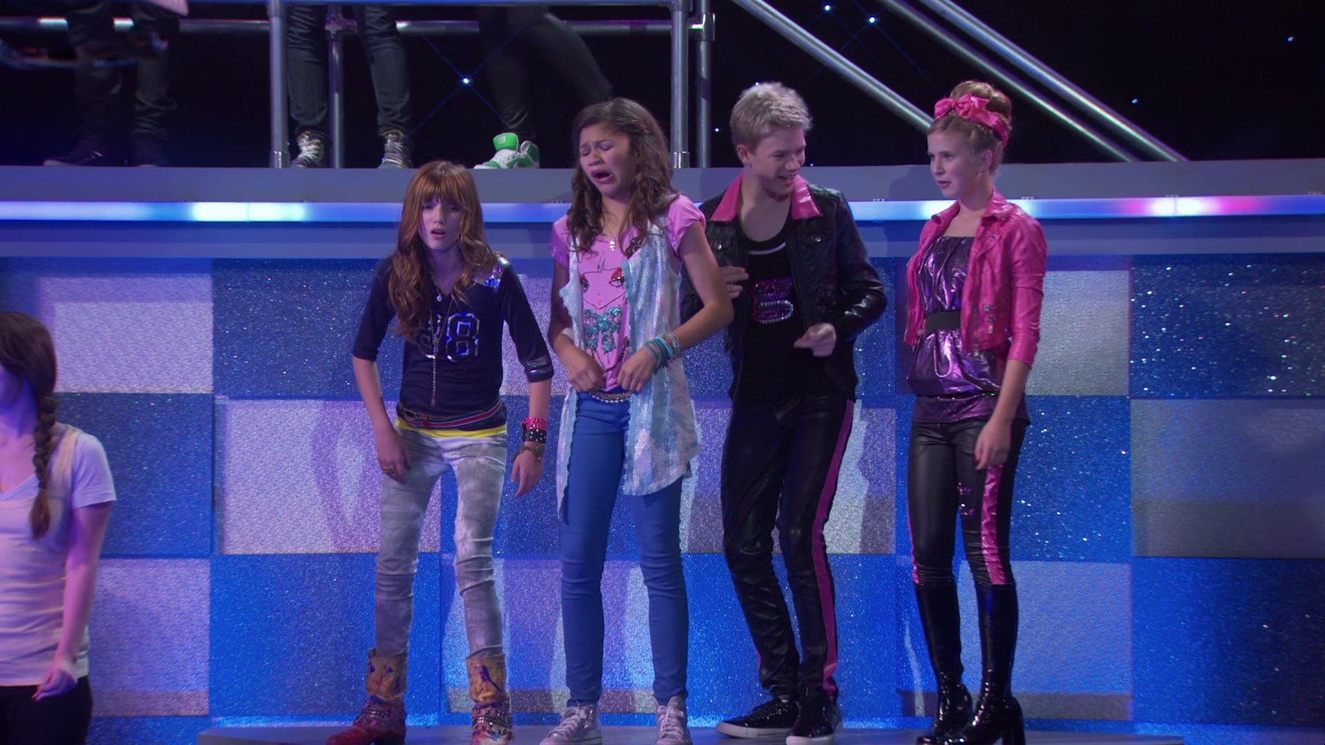 Shake_It_Up_S01E02_1080p_BTD_002926.jpg Shake_It_Up_S01E02_1080p_BTD_002926.jpg