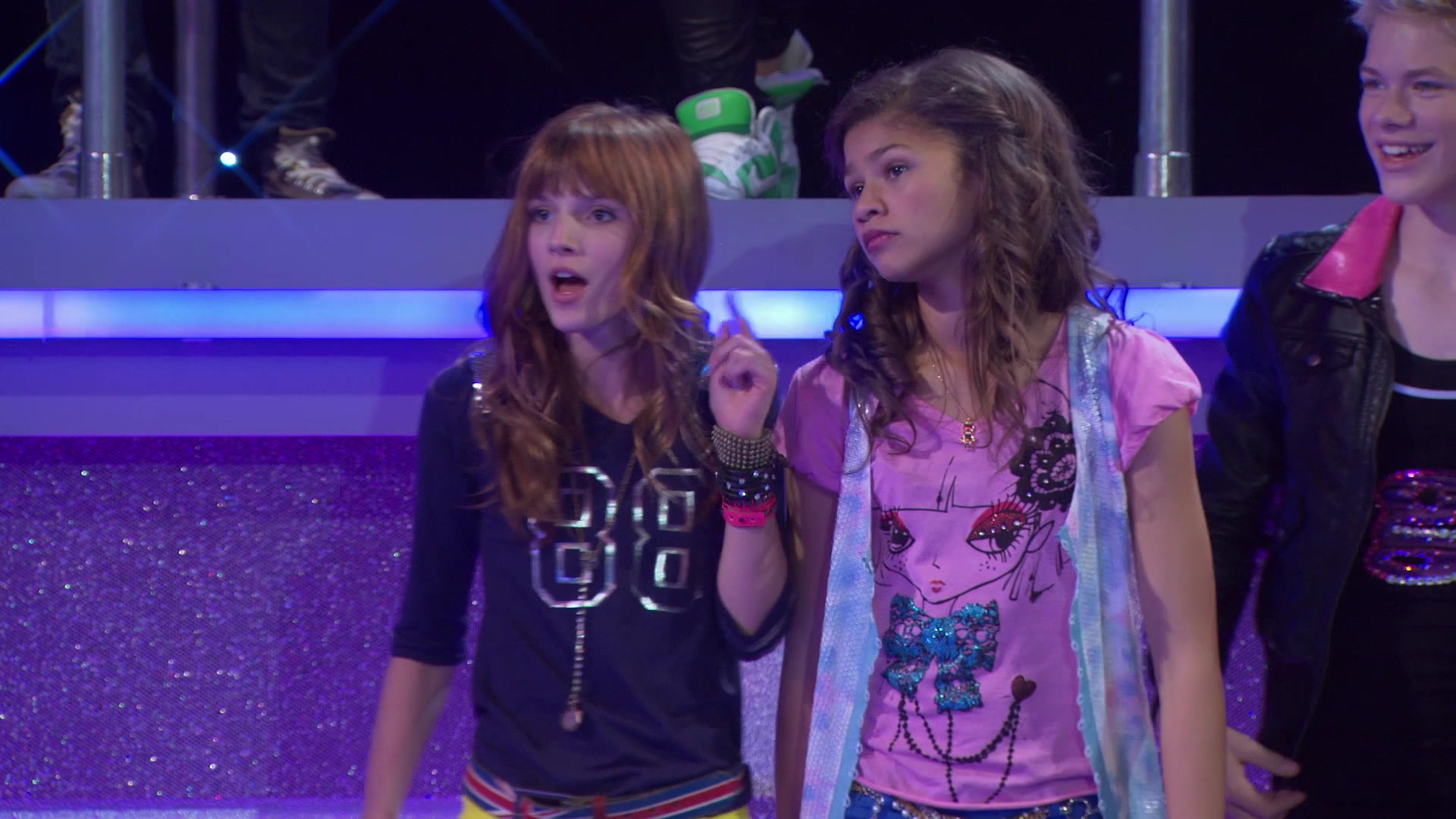 Shake_It_Up_S01E02_1080p_BTD_003034.jpg