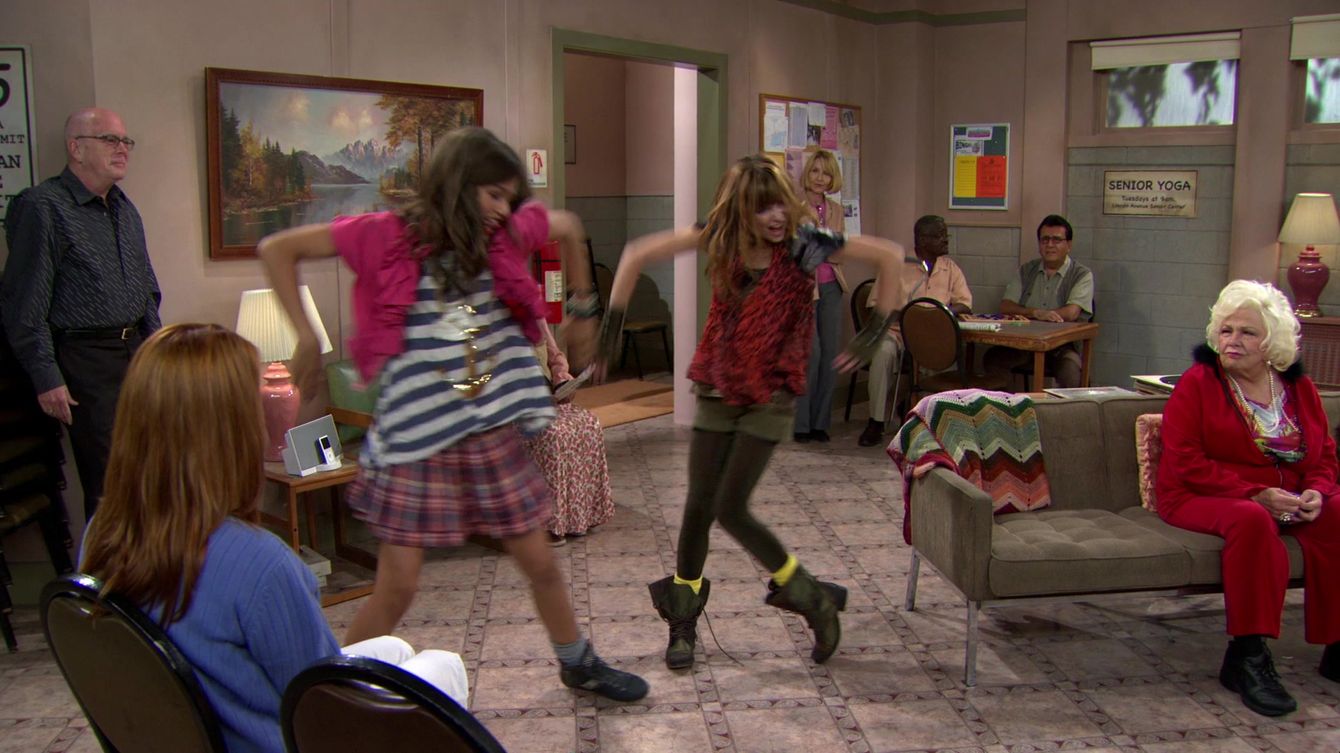 Shake_It_Up_S01E03_1080p_BTD_000467.jpg