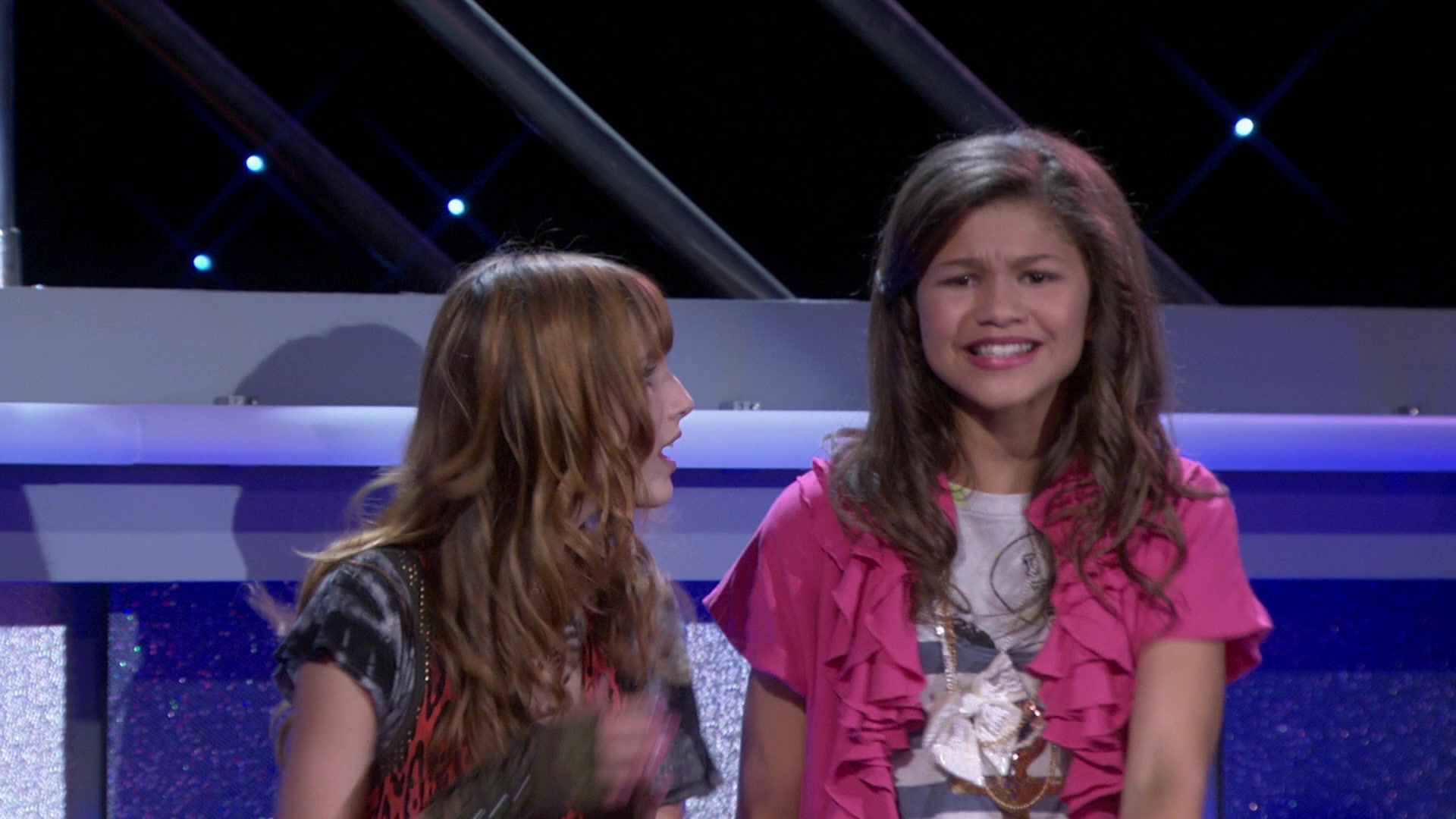 Shake_It_Up_S01E03_1080p_BTD_000740.jpg Shake_It_Up_S01E03_1080p_BTD_000740.jpg