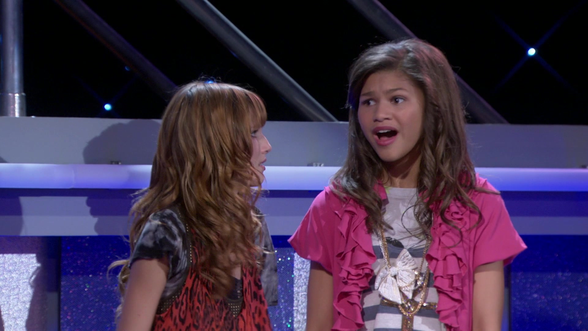 Shake_It_Up_S01E03_1080p_BTD_000748.jpg Shake_It_Up_S01E03_1080p_BTD_000748.jpg