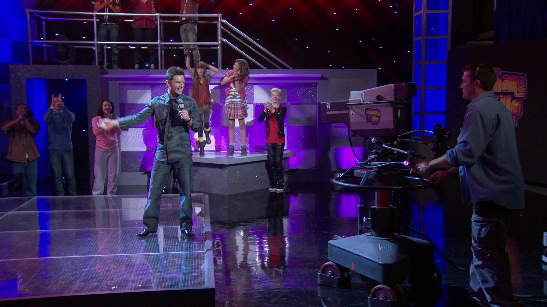 Shake_It_Up_S01E03_1080p_BTD_000794.jpg Shake_It_Up_S01E03_1080p_BTD_000794.jpg