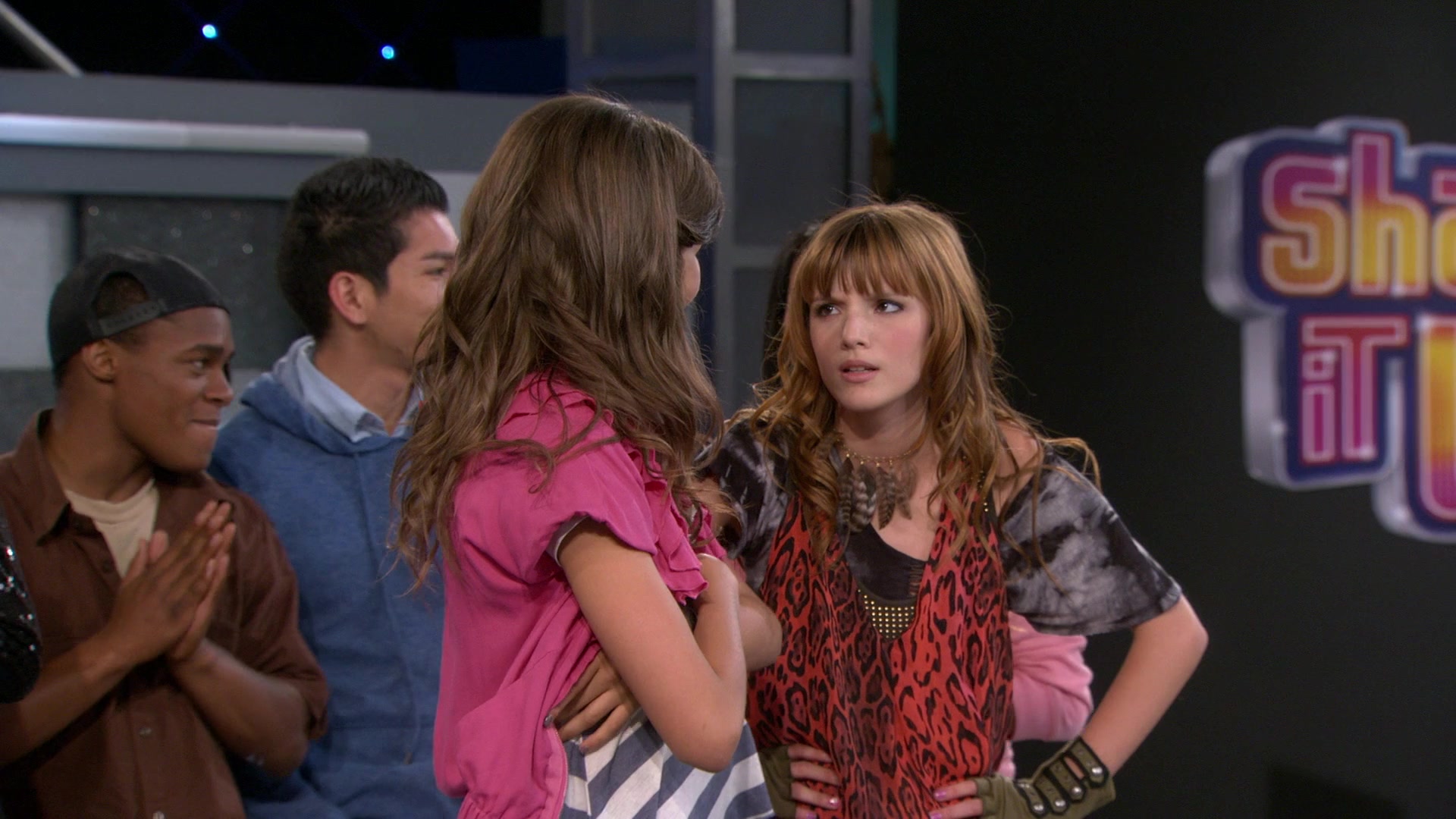 Shake_It_Up_S01E03_1080p_BTD_000872.jpg