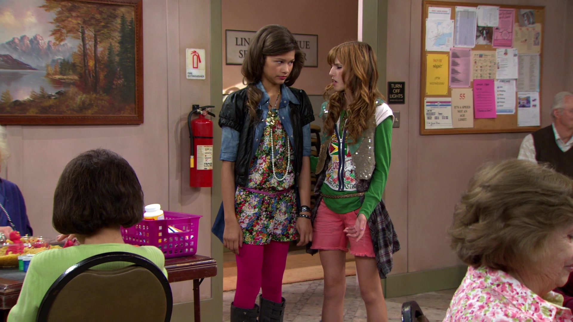 Shake_It_Up_S01E03_1080p_BTD_001189.jpg