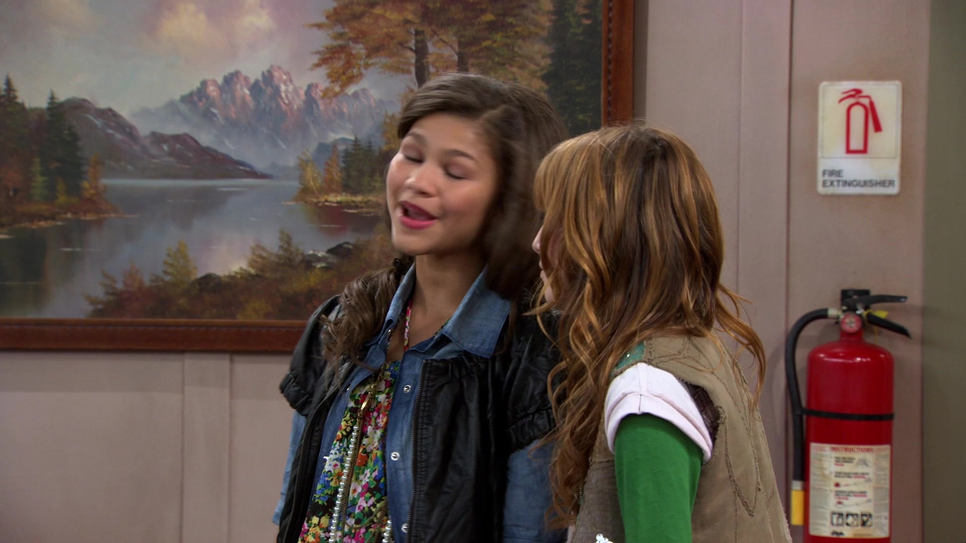 Shake_It_Up_S01E03_1080p_BTD_001206.jpg
