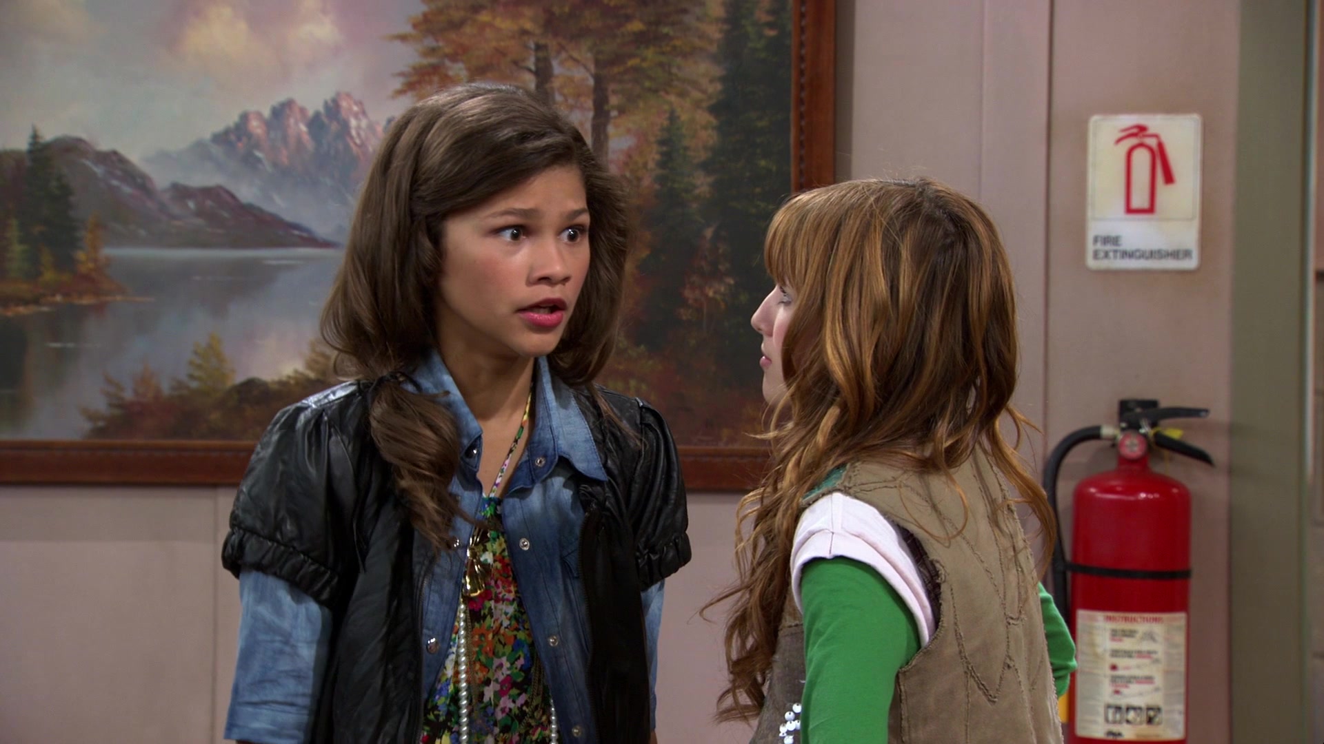 Shake_It_Up_S01E03_1080p_BTD_001234.jpg