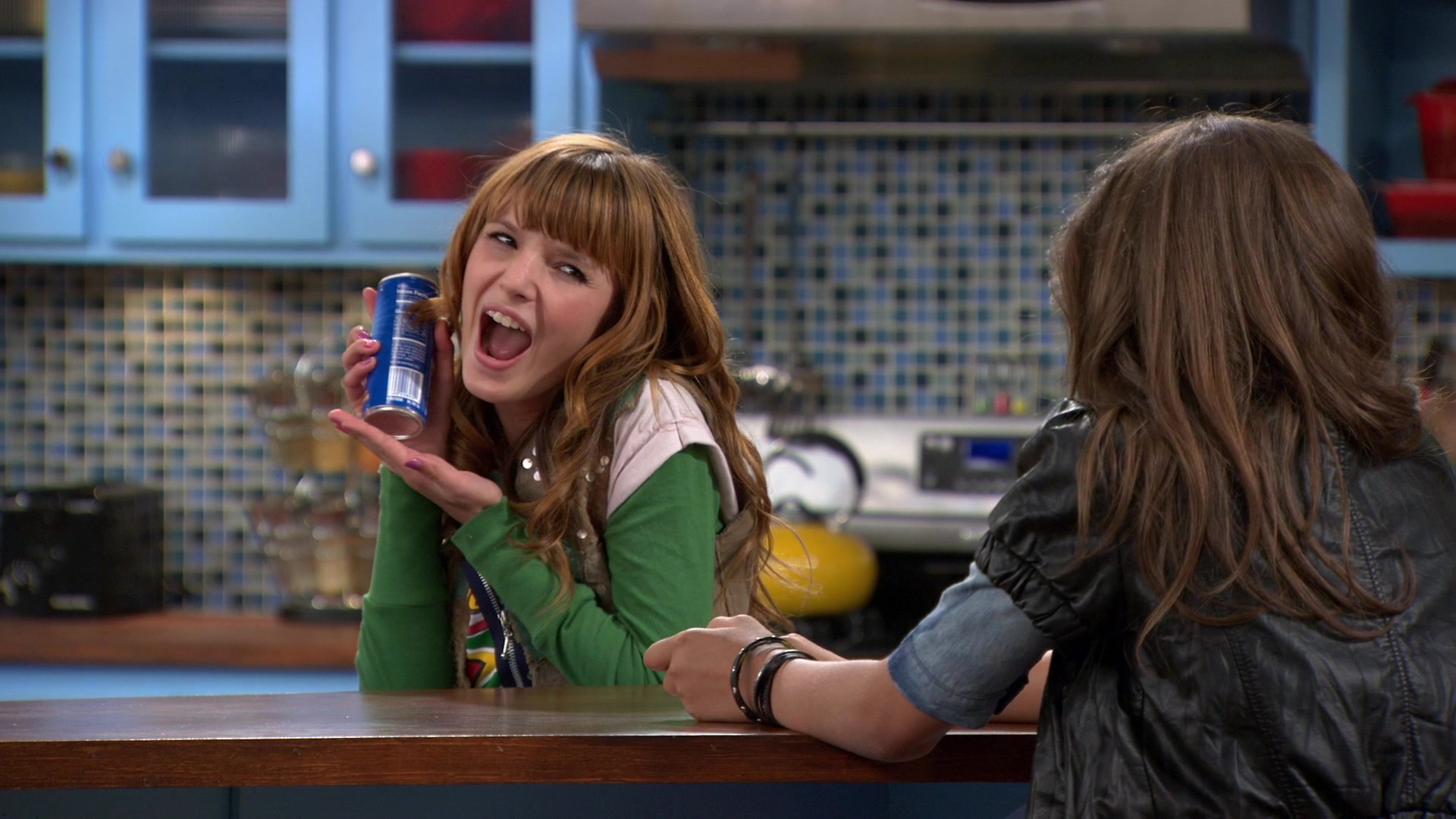 Shake_It_Up_S01E03_1080p_BTD_001332.jpg Shake_It_Up_S01E03_1080p_BTD_001332.jpg