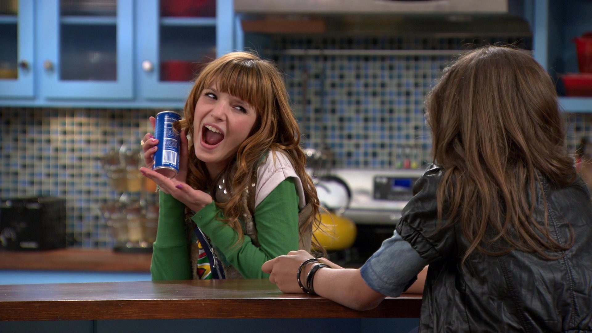Shake_It_Up_S01E03_1080p_BTD_001333.jpg Shake_It_Up_S01E03_1080p_BTD_001333.jpg