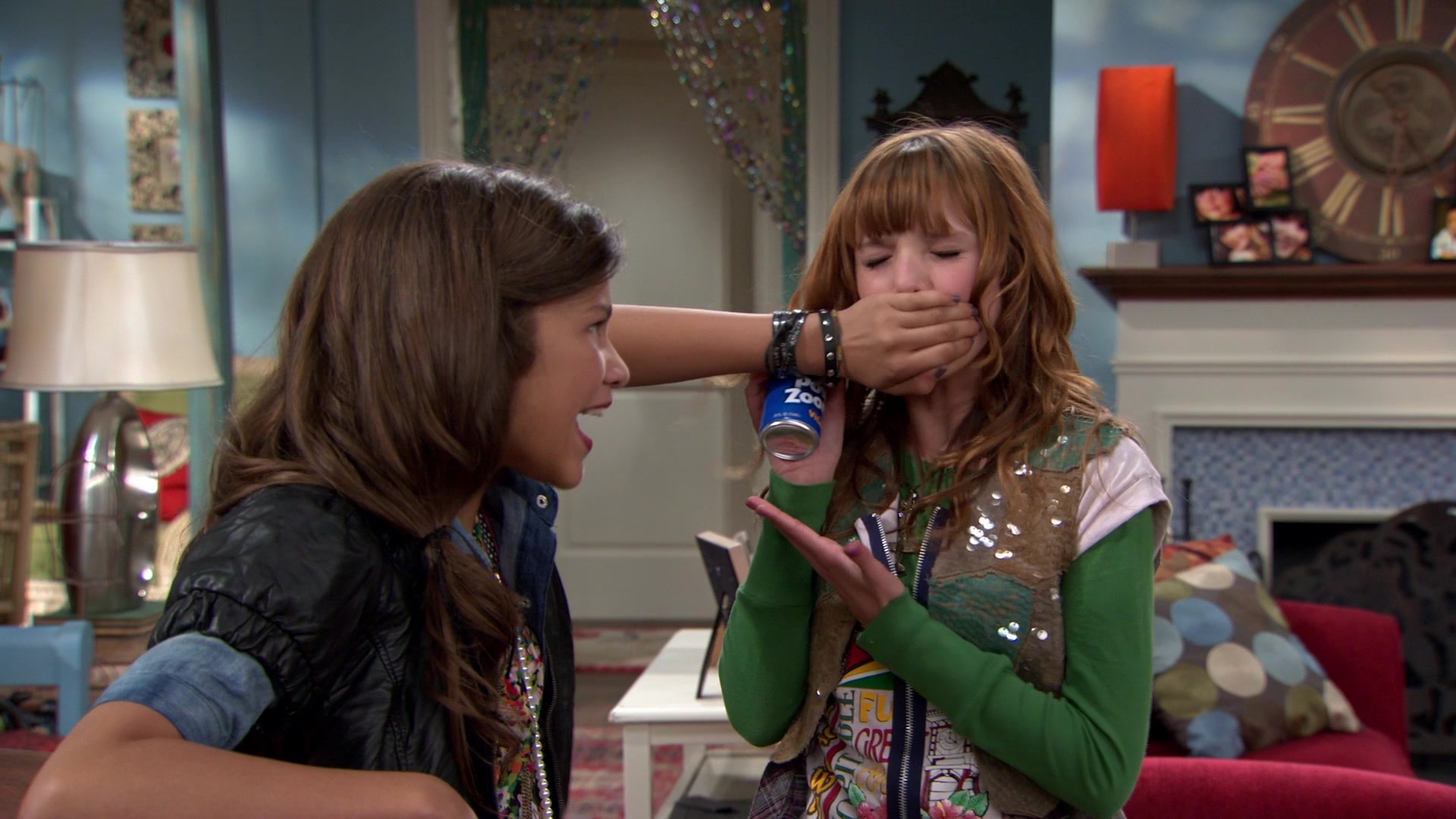 Shake_It_Up_S01E03_1080p_BTD_001353.jpg
