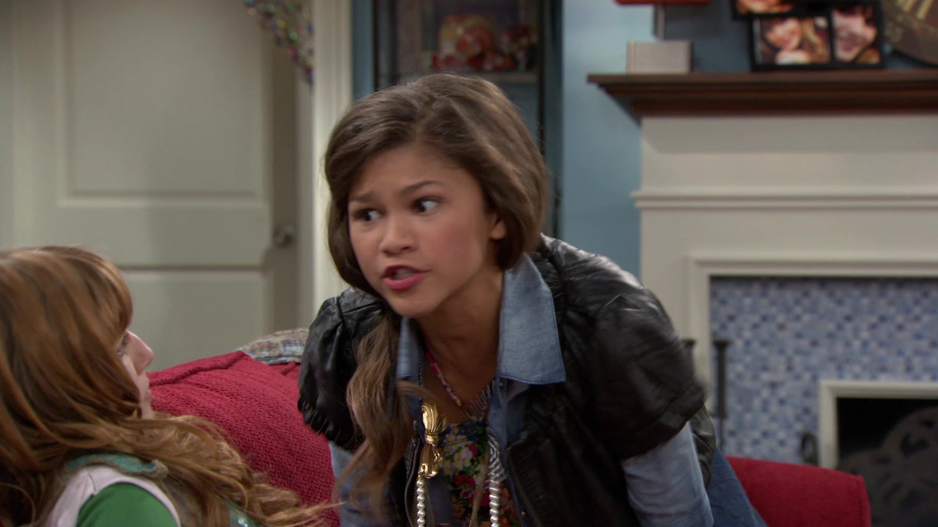 Shake_It_Up_S01E03_1080p_BTD_001398.jpg Shake_It_Up_S01E03_1080p_BTD_001398.jpg