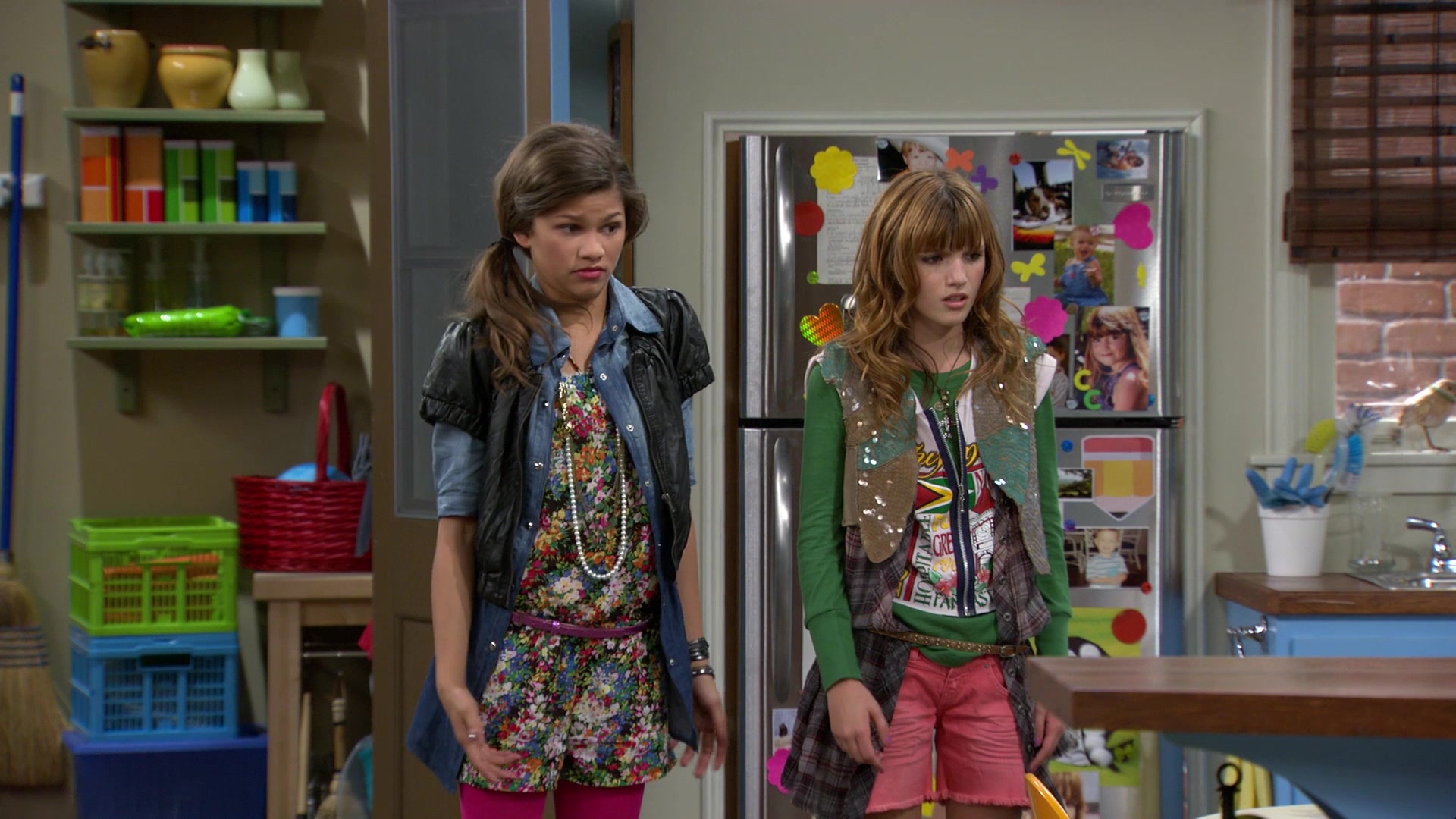 Shake_It_Up_S01E03_1080p_BTD_001655.jpg