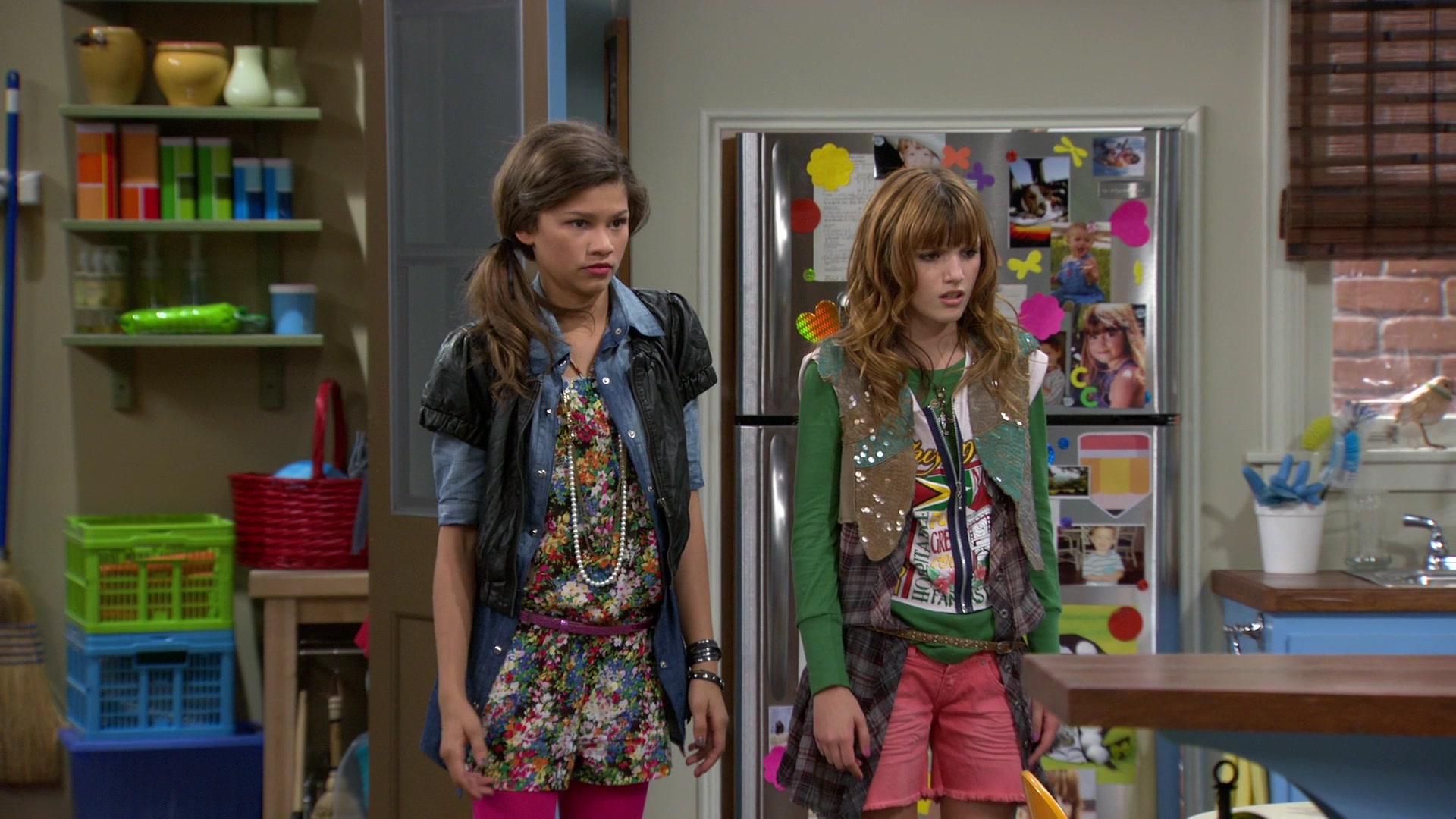 Shake_It_Up_S01E03_1080p_BTD_001656.jpg