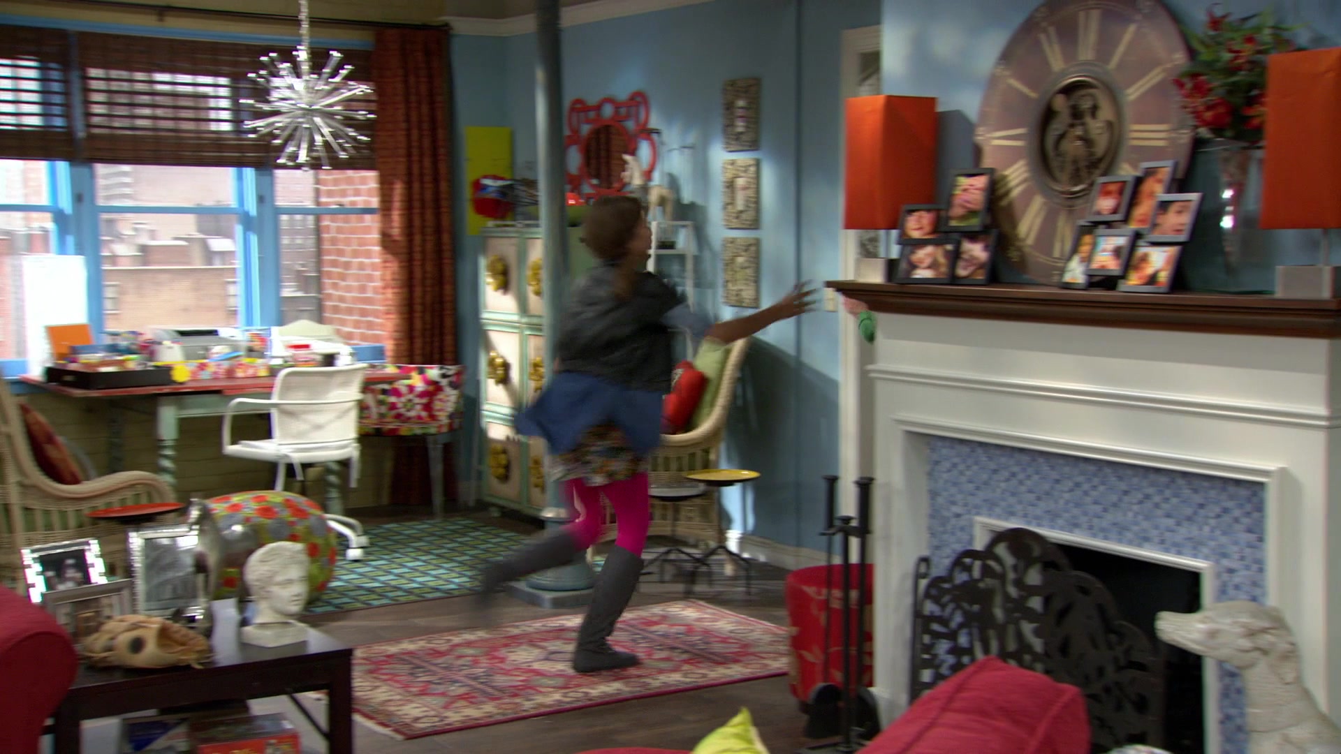 Shake_It_Up_S01E03_1080p_BTD_001678.jpg