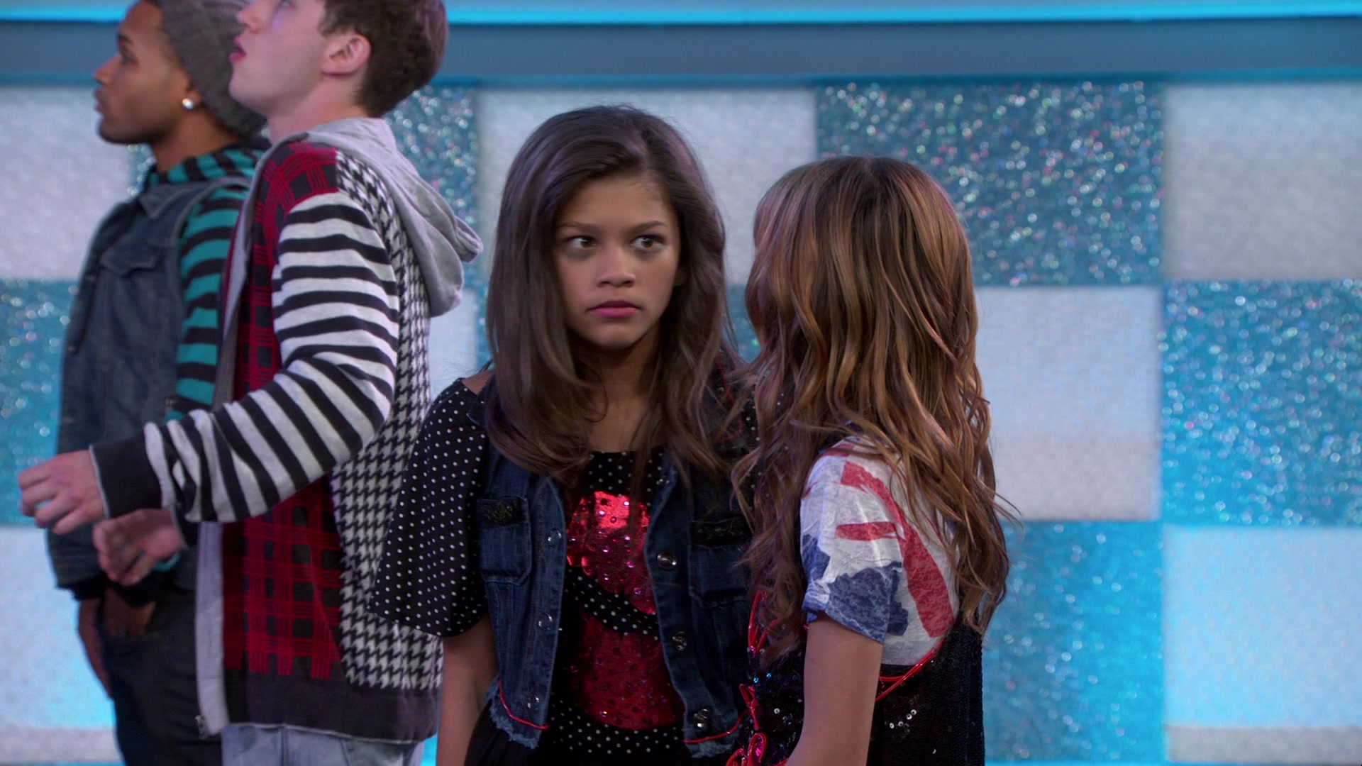 Shake_It_Up_S01E03_1080p_BTD_001955.jpg